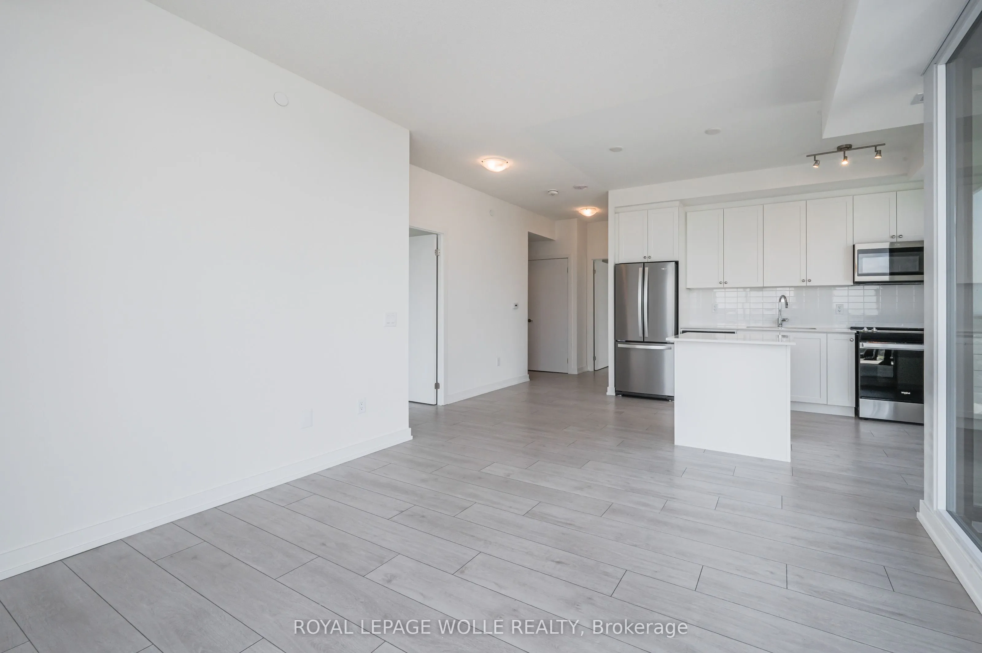 55 Duke Street W #2102