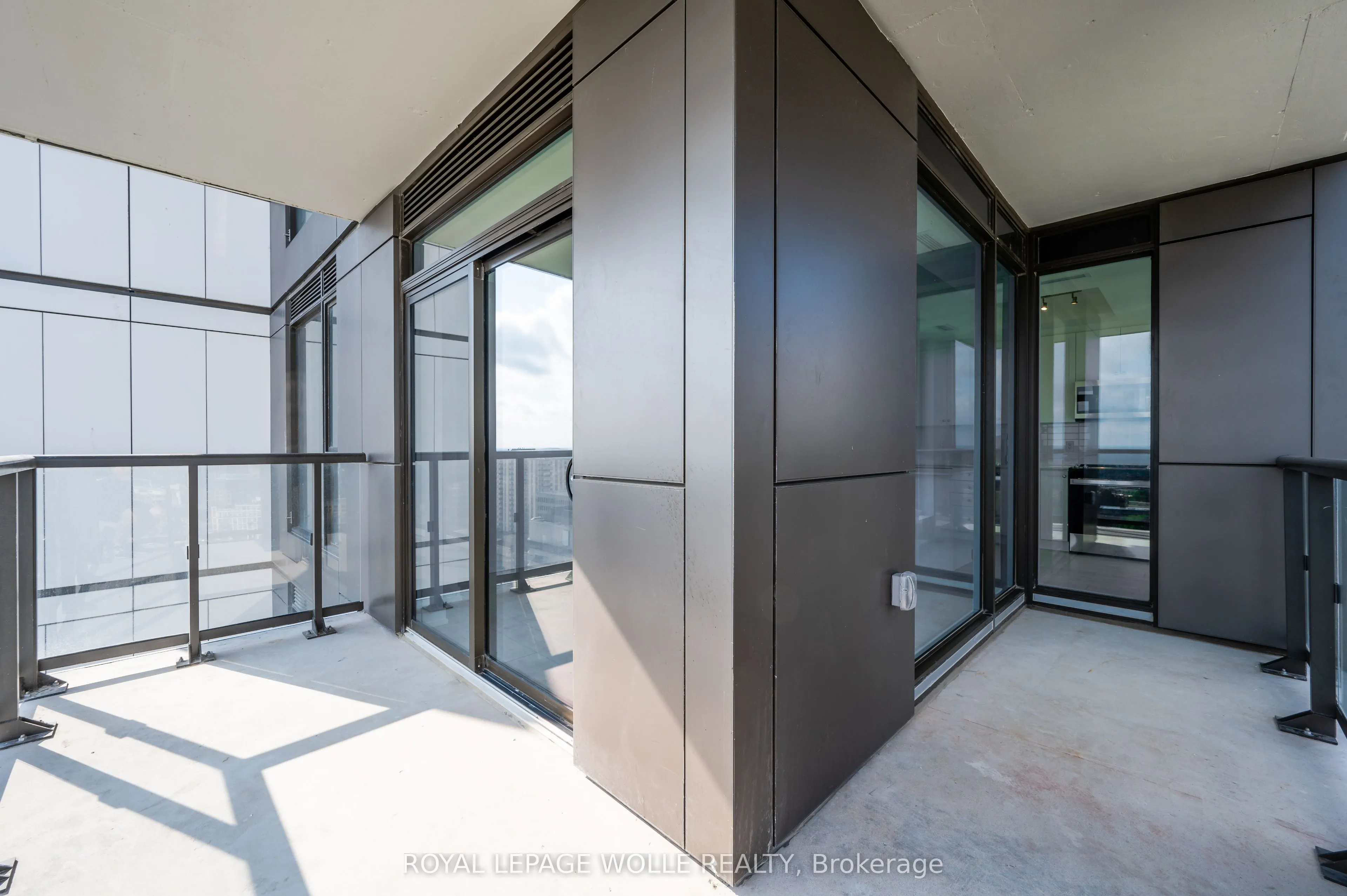 55 Duke Street W #2102