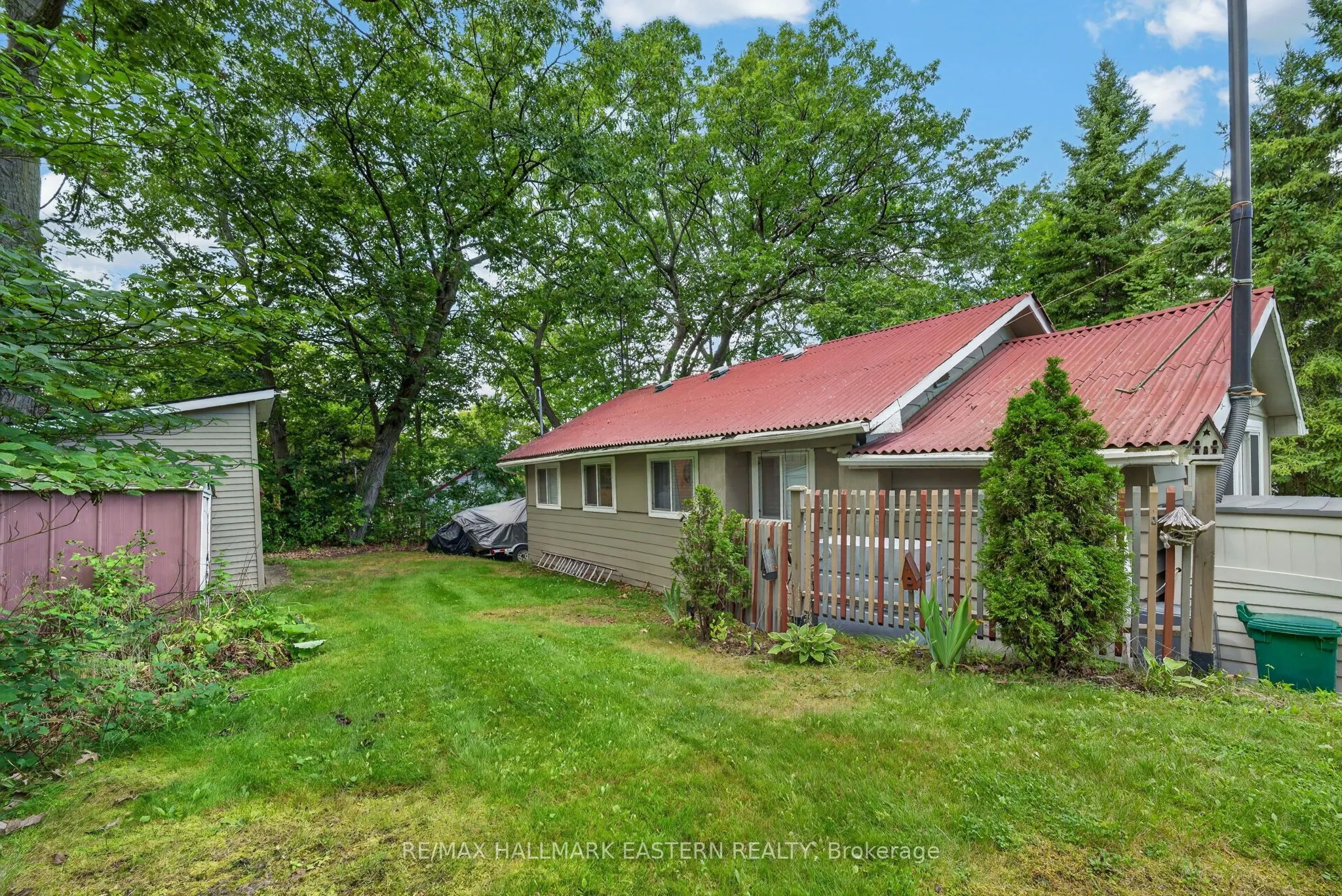422 Island View Road #9