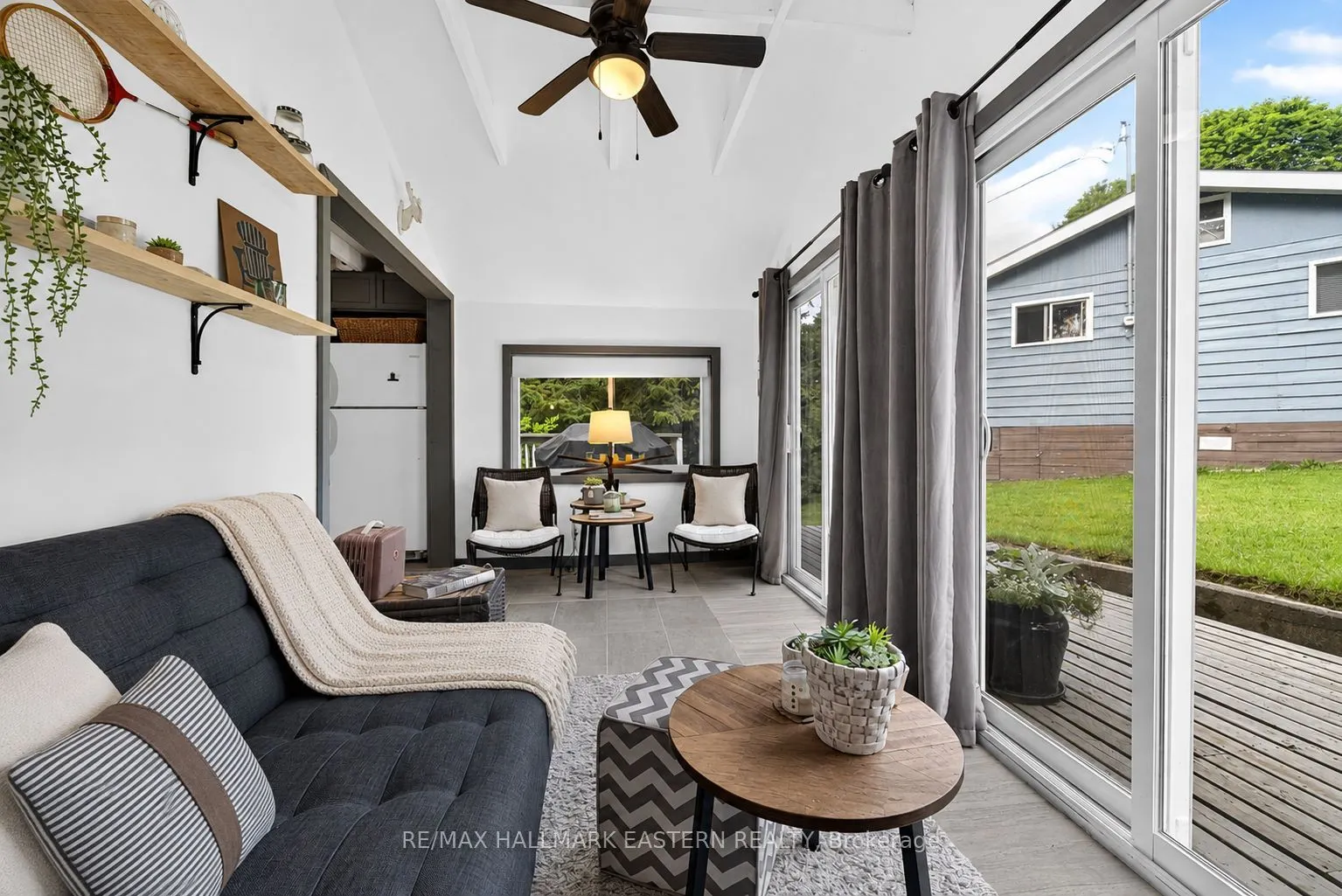 422 Island View Road #9