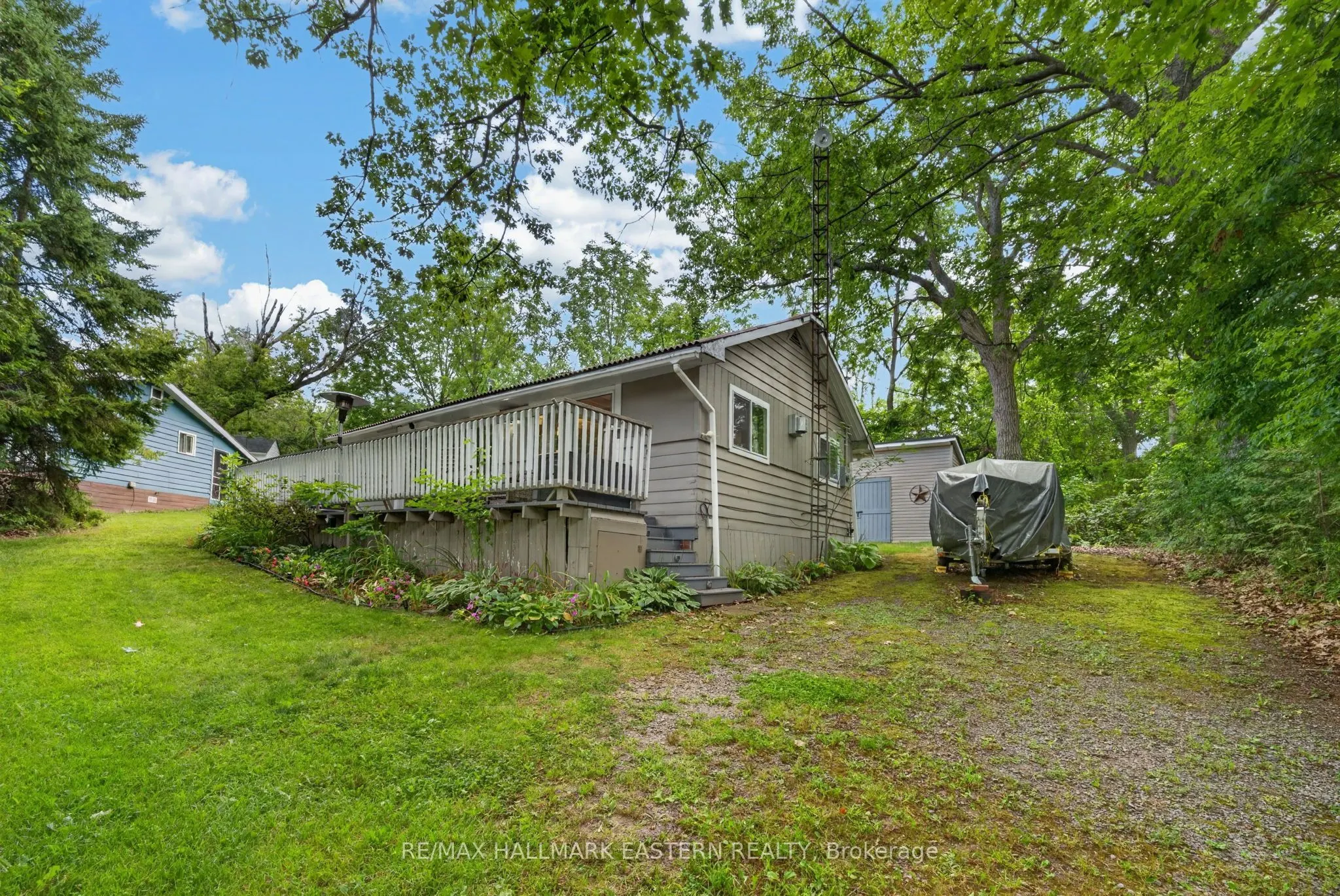 422 Island View Road #9