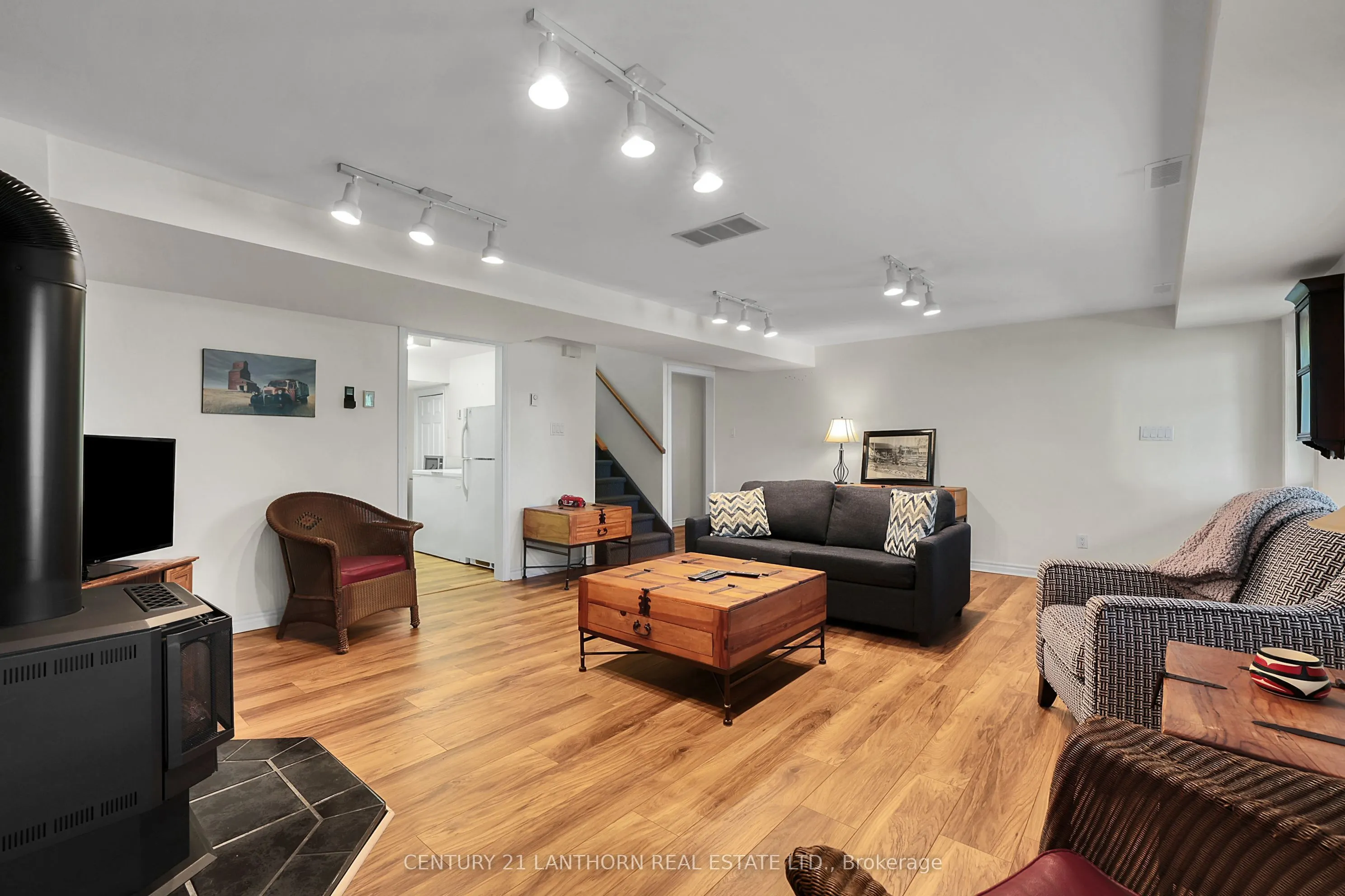 251 High Shore Road