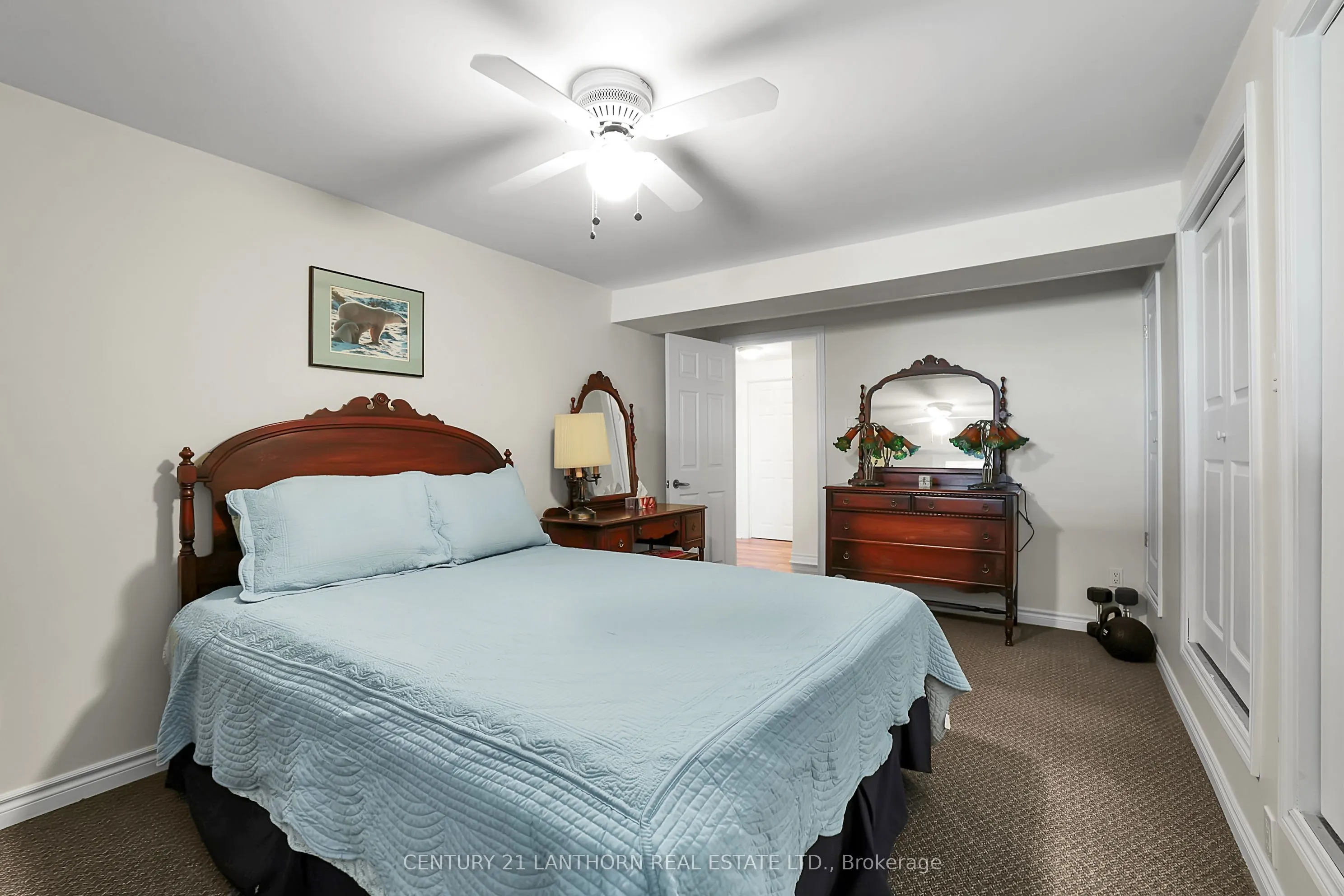 251 High Shore Road