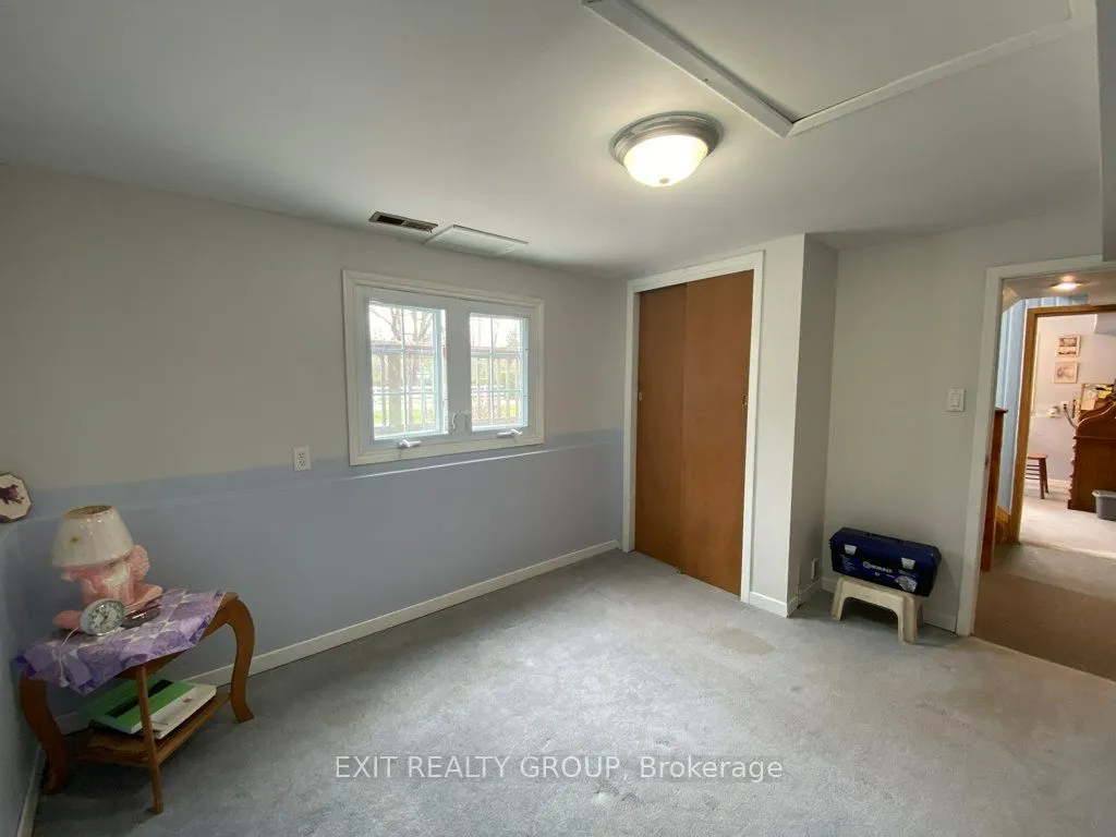 87 Bernard Long Road
