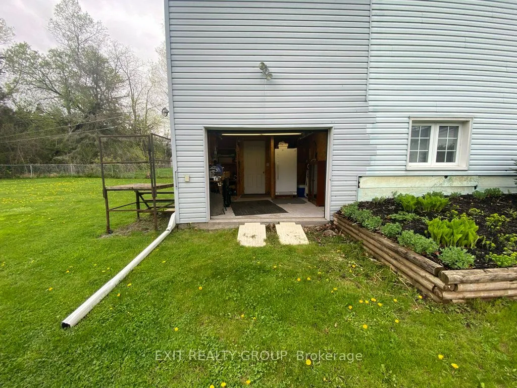 87 Bernard Long Road