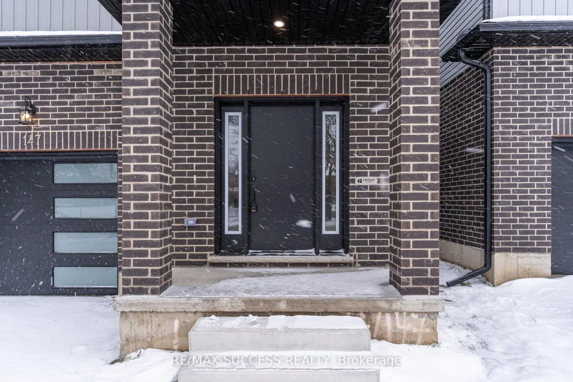 147 Siebert Avenue
