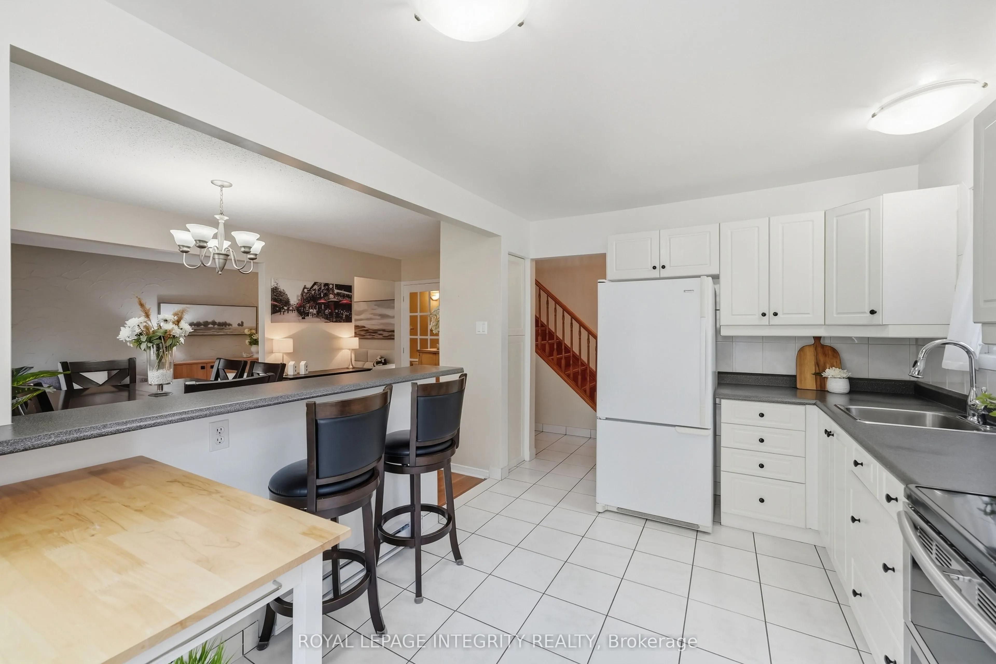 248 Salter Crescent #127