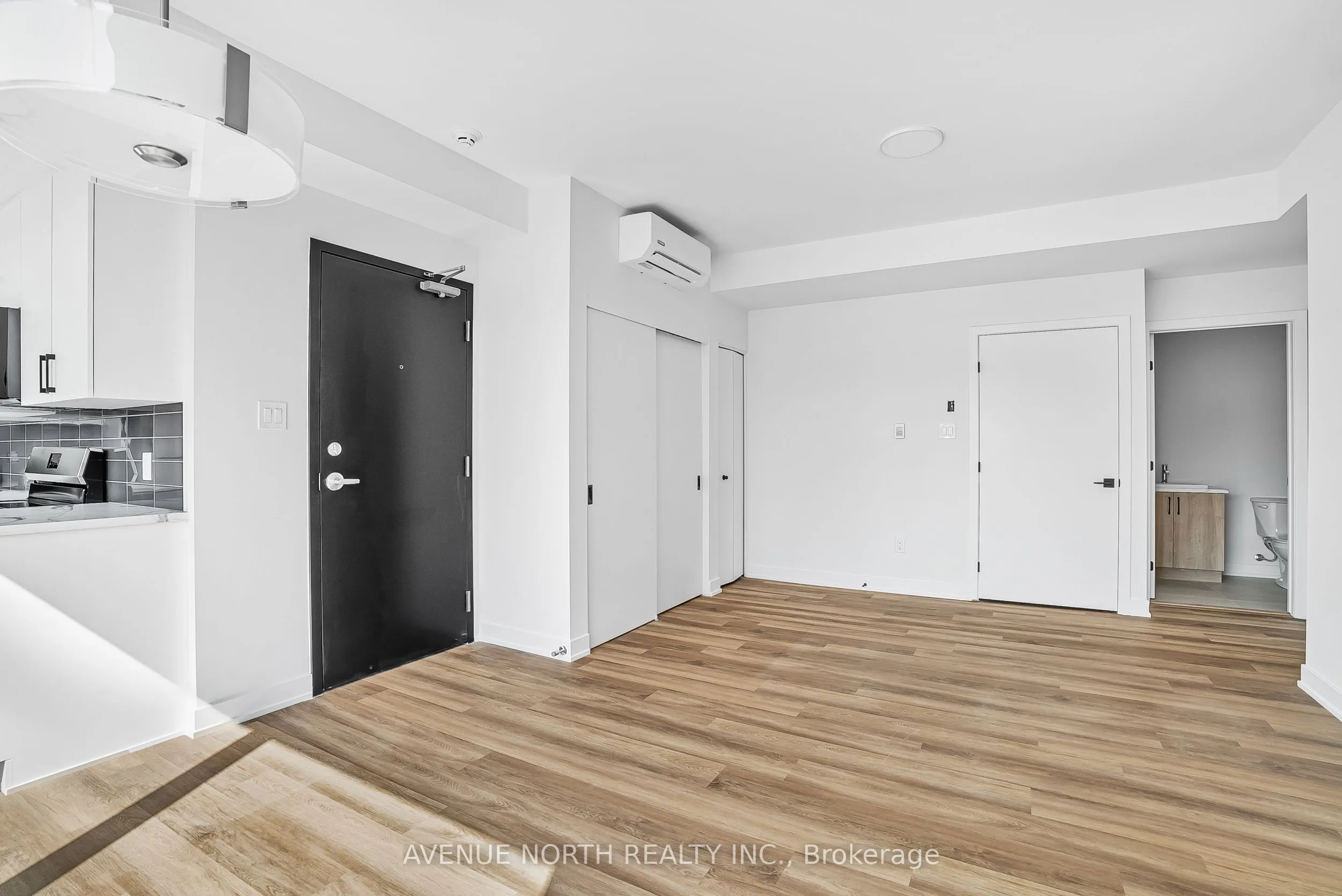 391 Dieppe Street #03