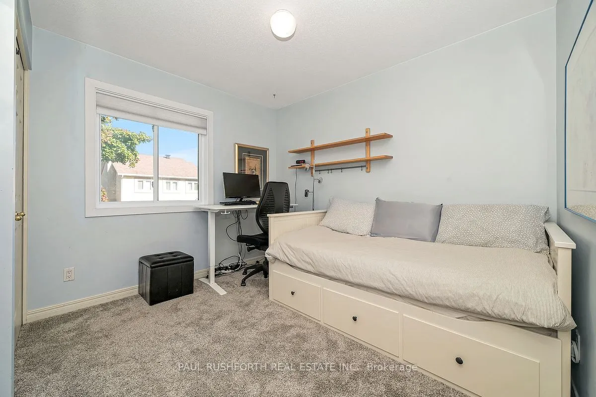 11 Avonhurst Avenue
