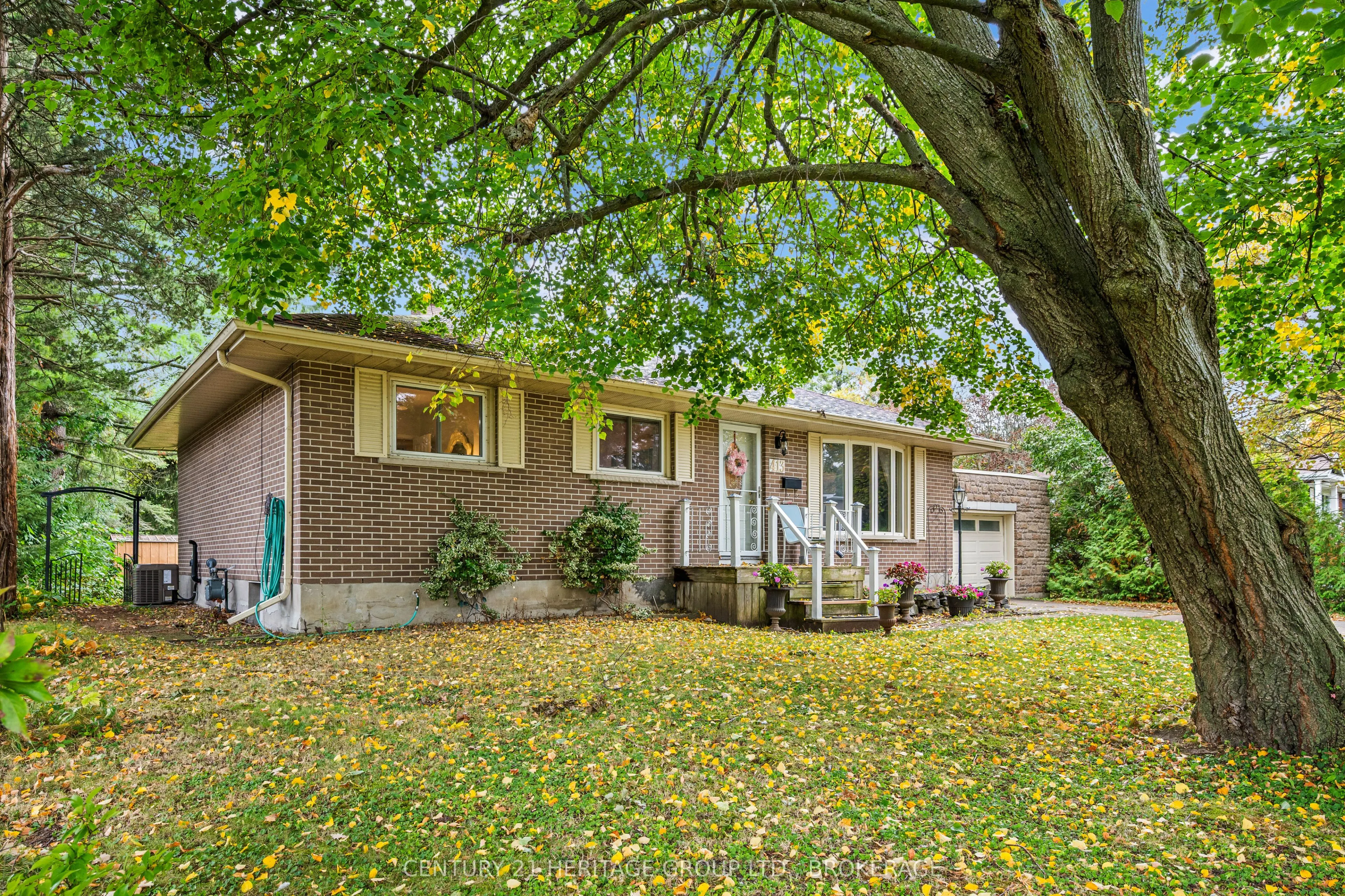 413 Maple Ridge Drive