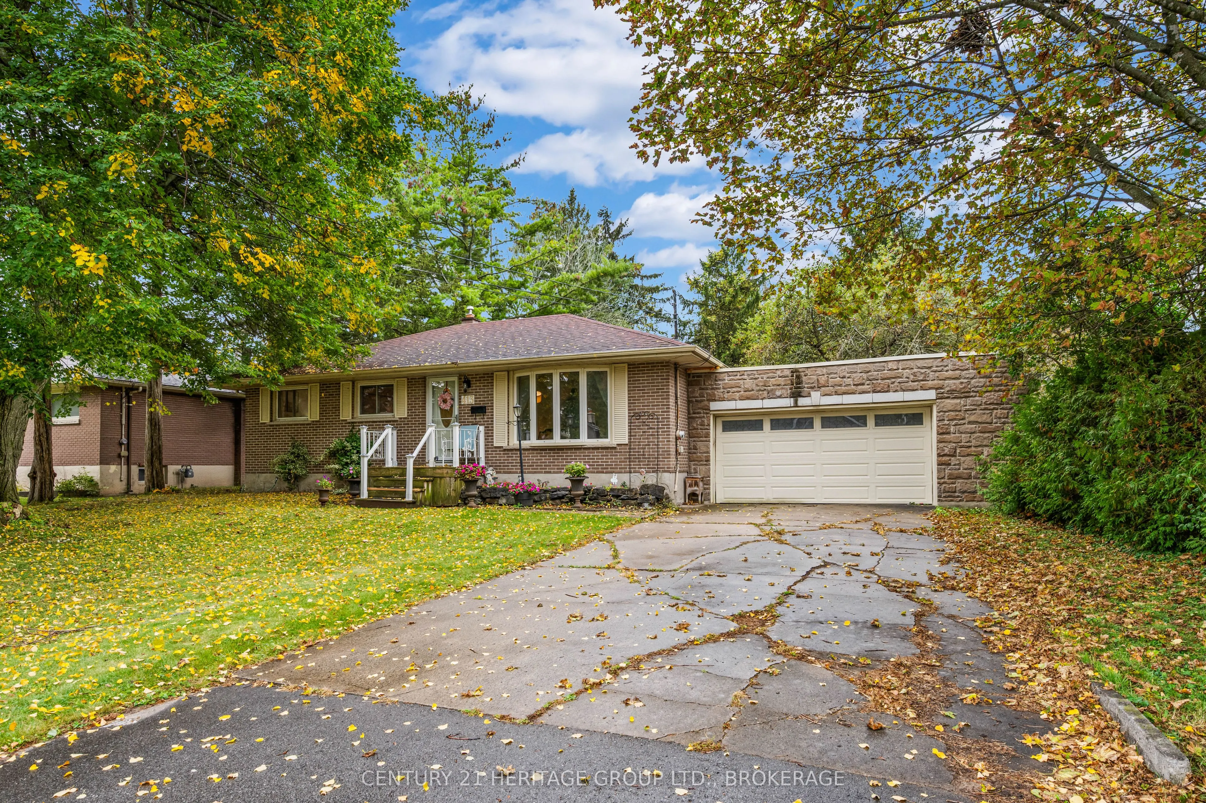 413 Maple Ridge Drive