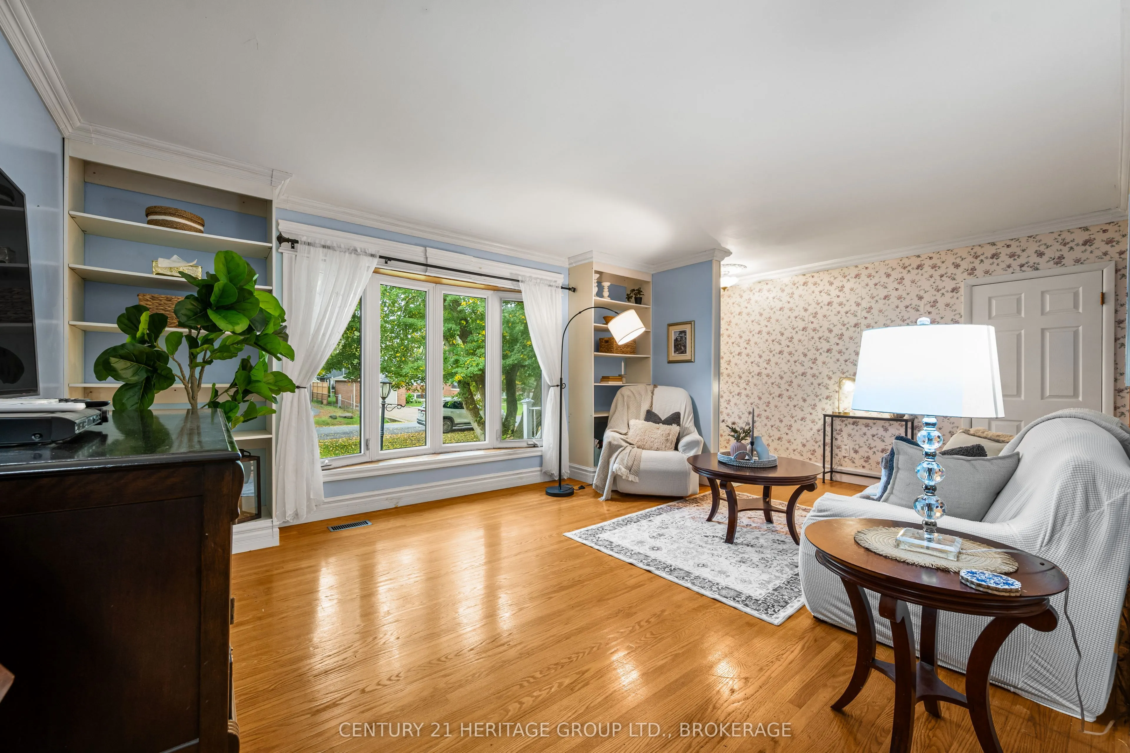 413 Maple Ridge Drive