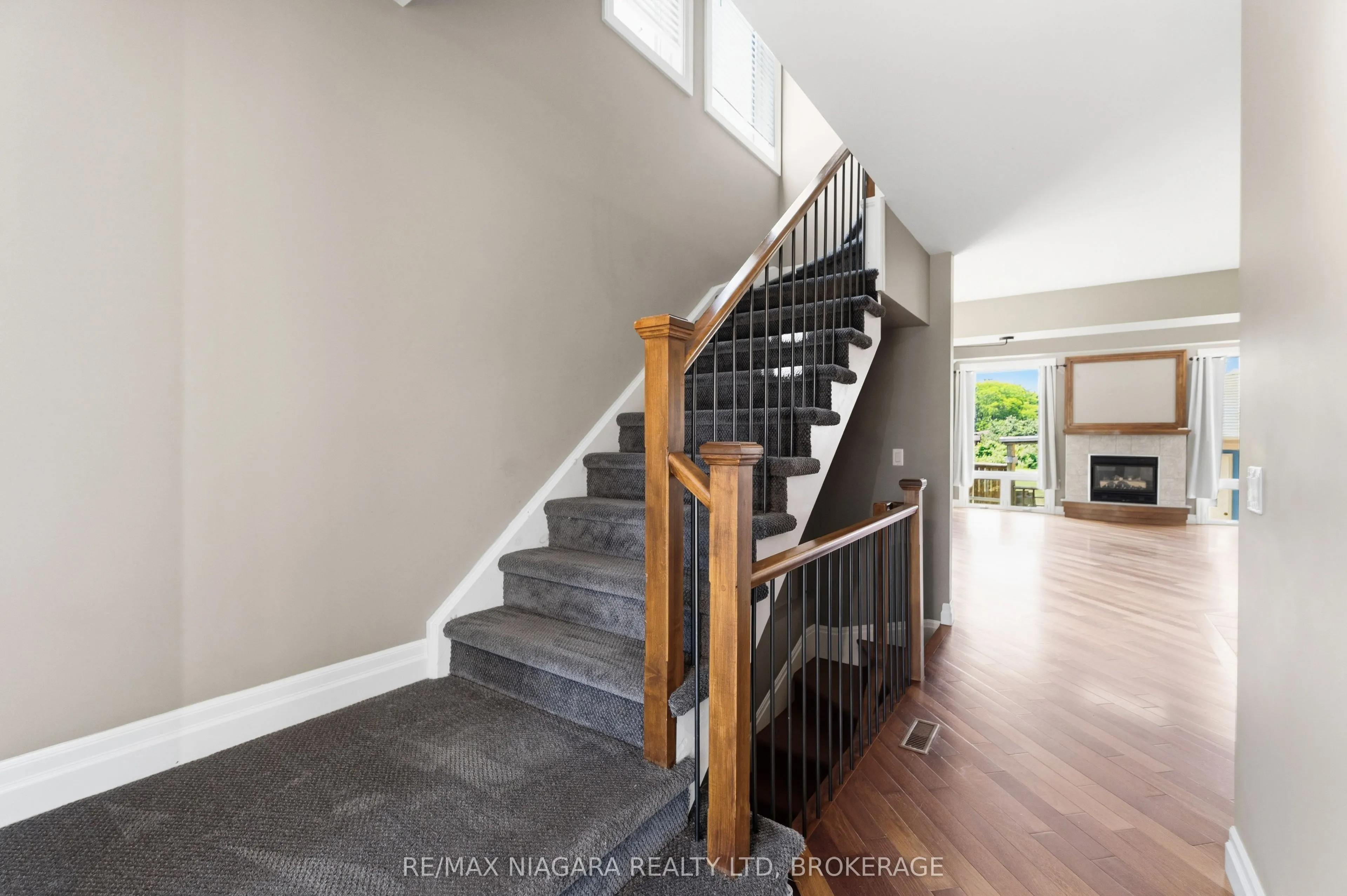 291 Vine Street