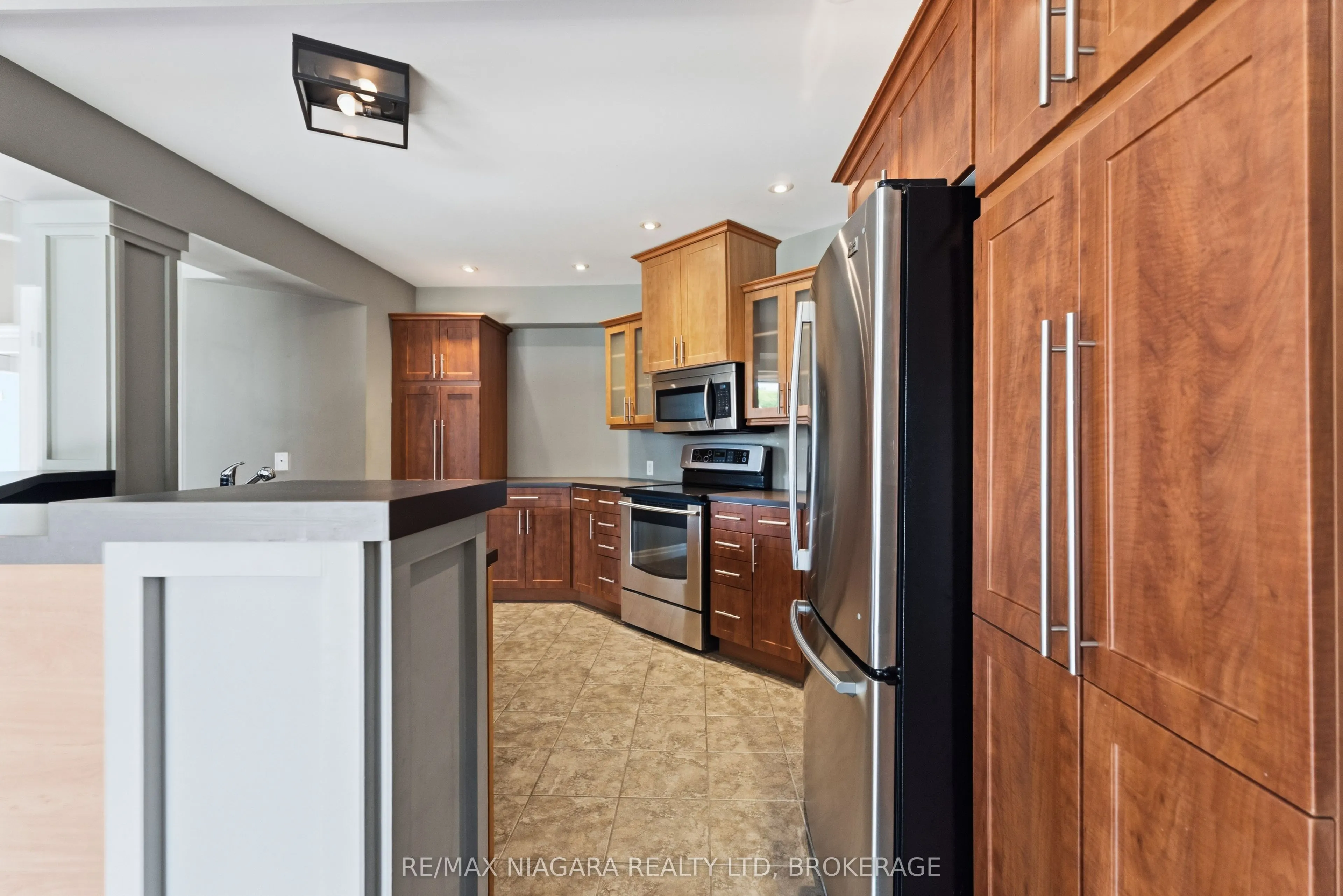 291 Vine Street