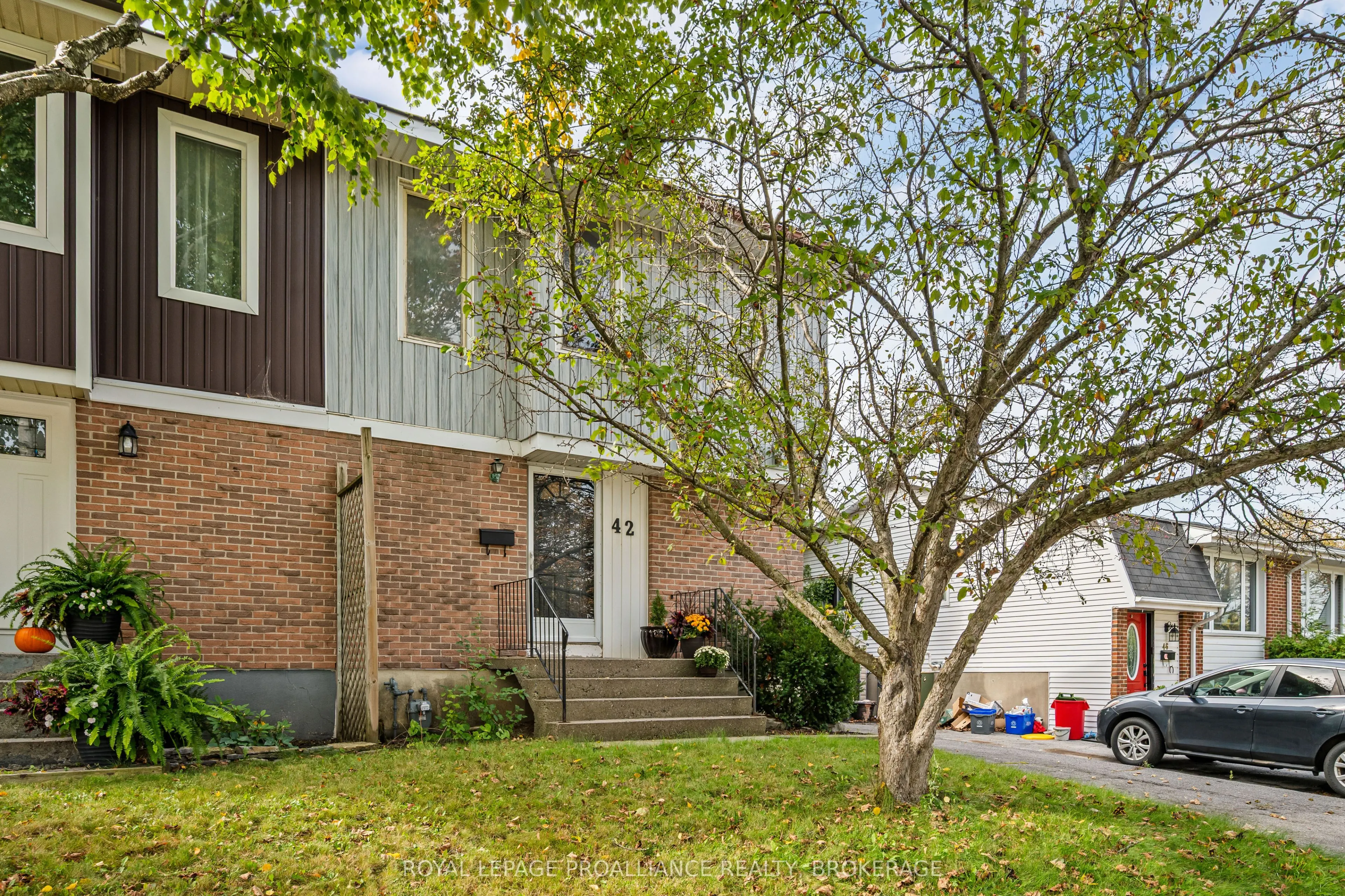 42 Wycliffe Crescent
