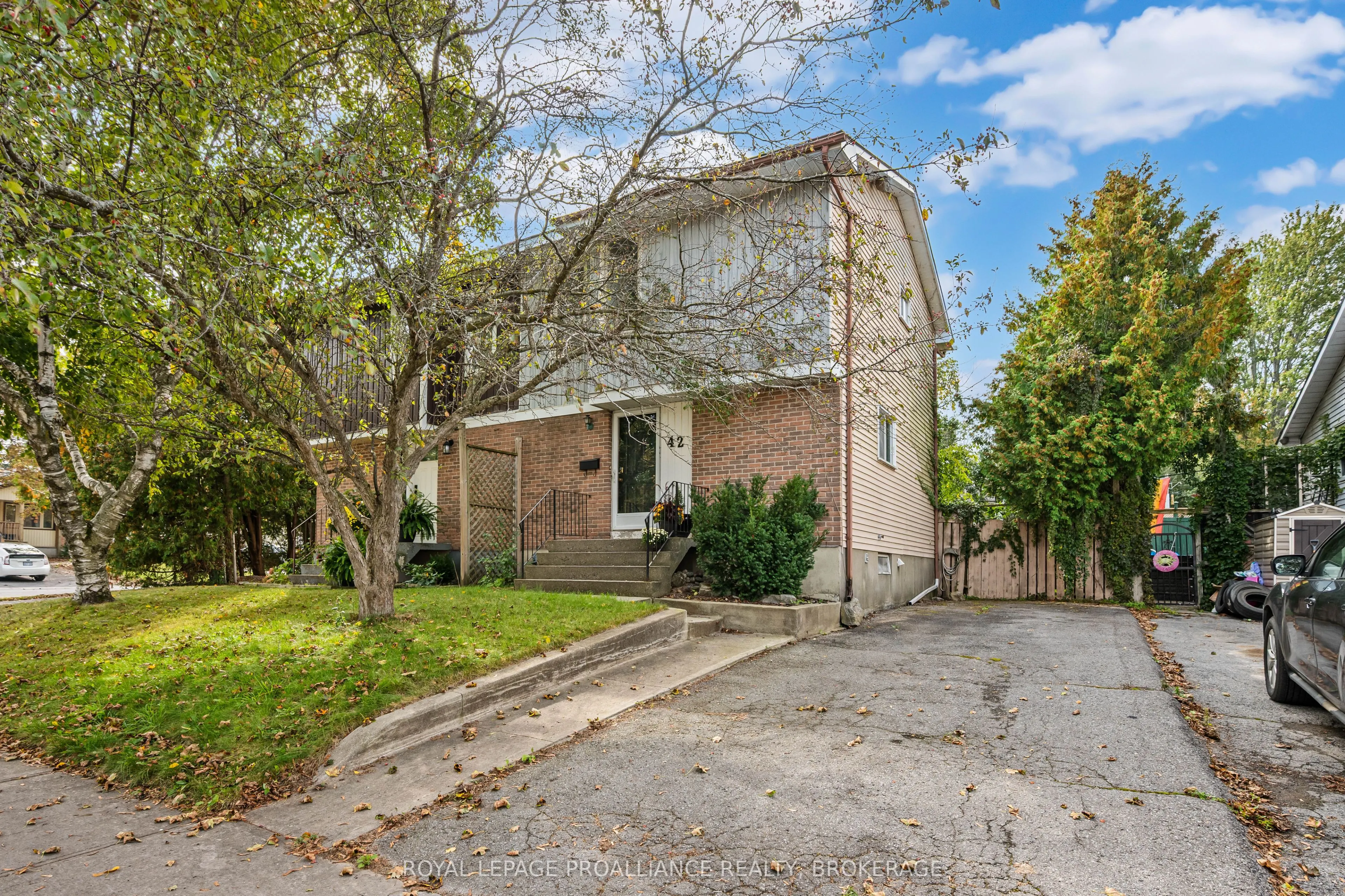 42 Wycliffe Crescent