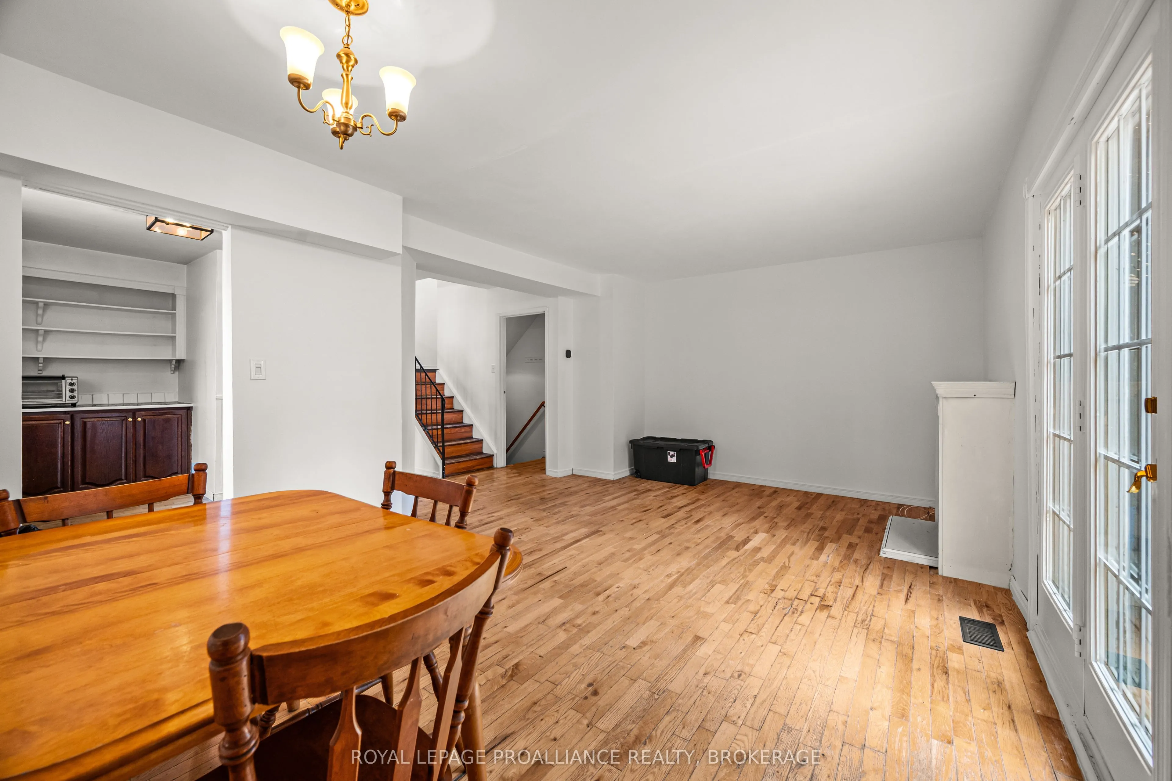42 Wycliffe Crescent