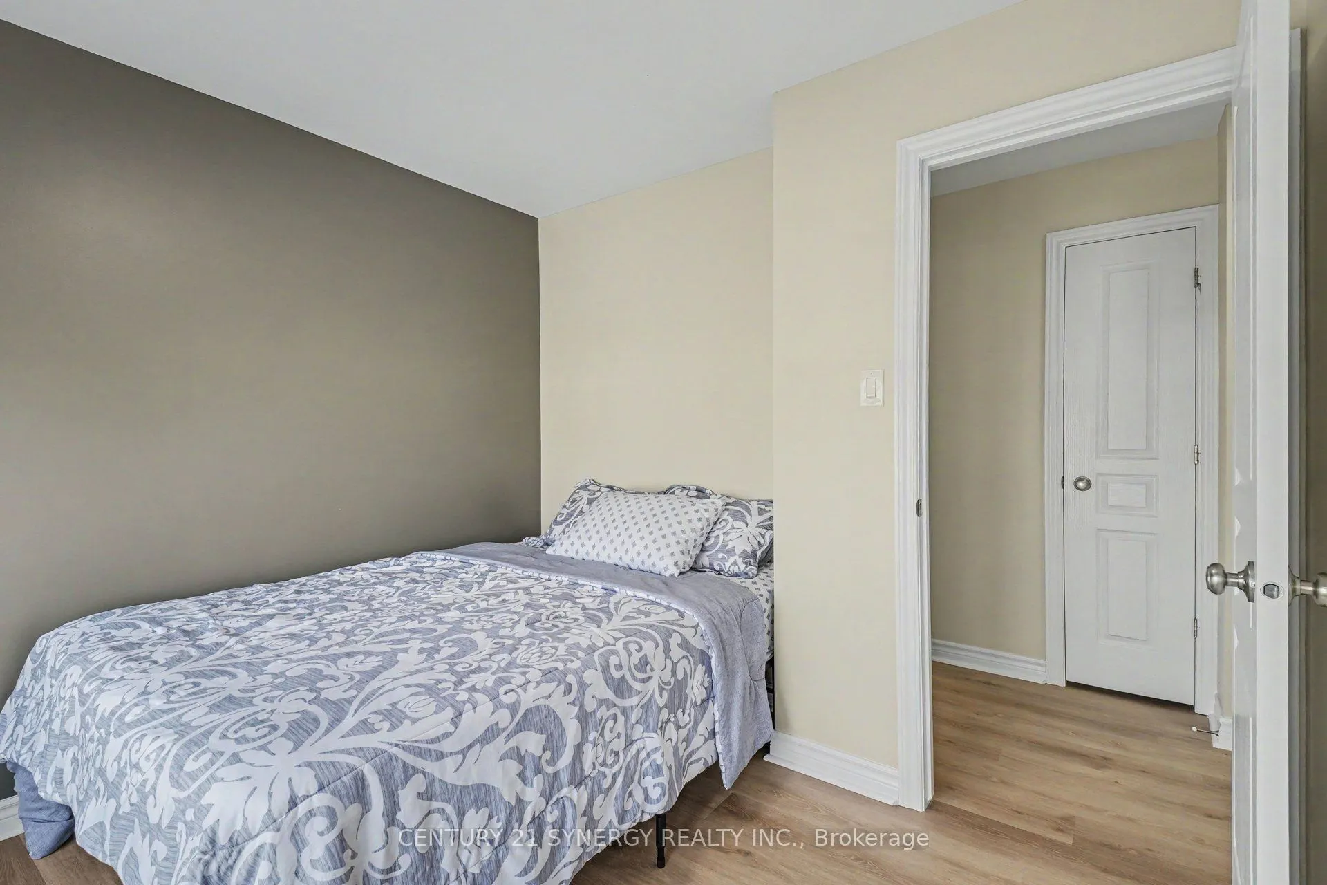 50 Spicebush Place