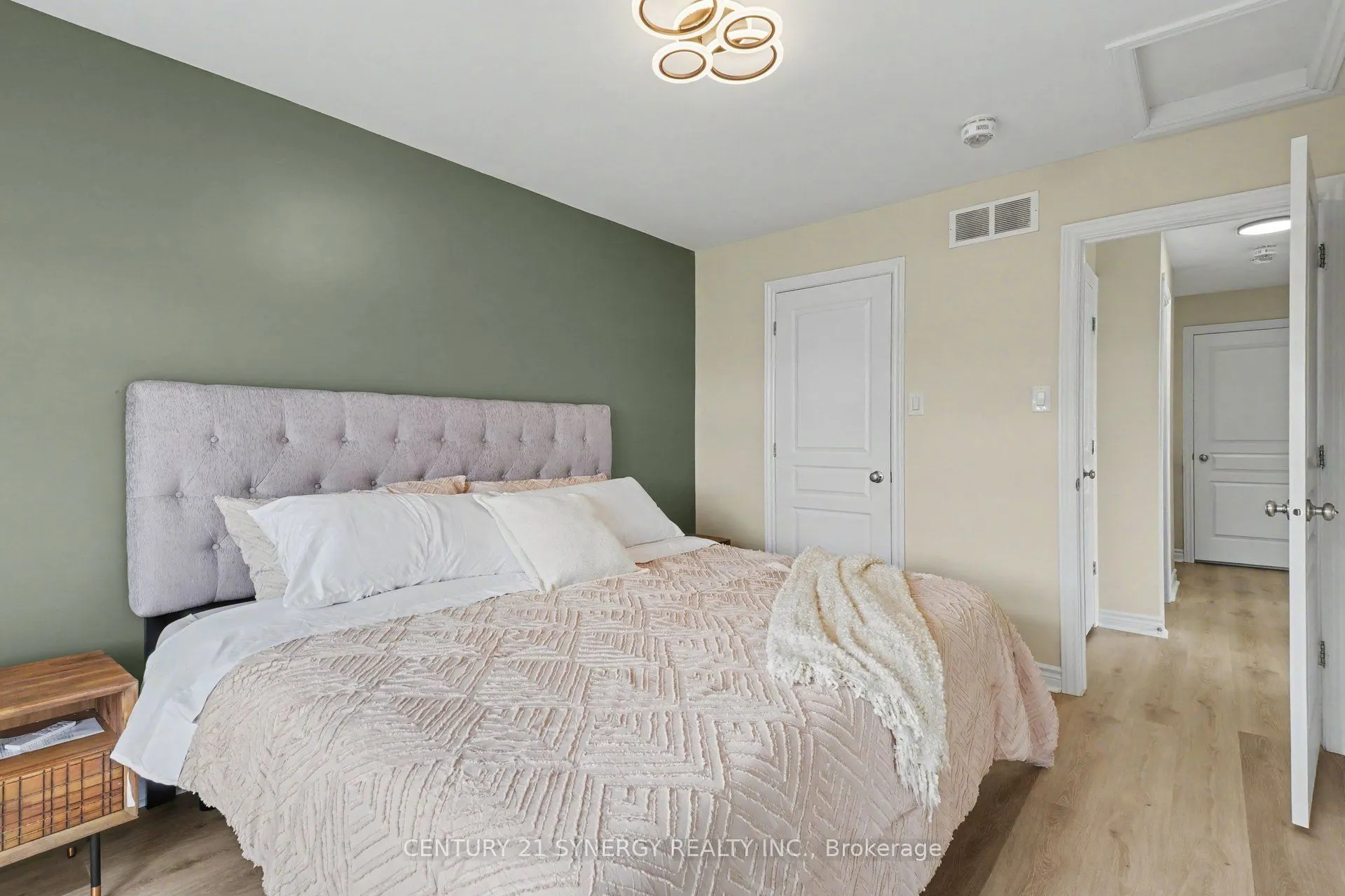 50 Spicebush Place