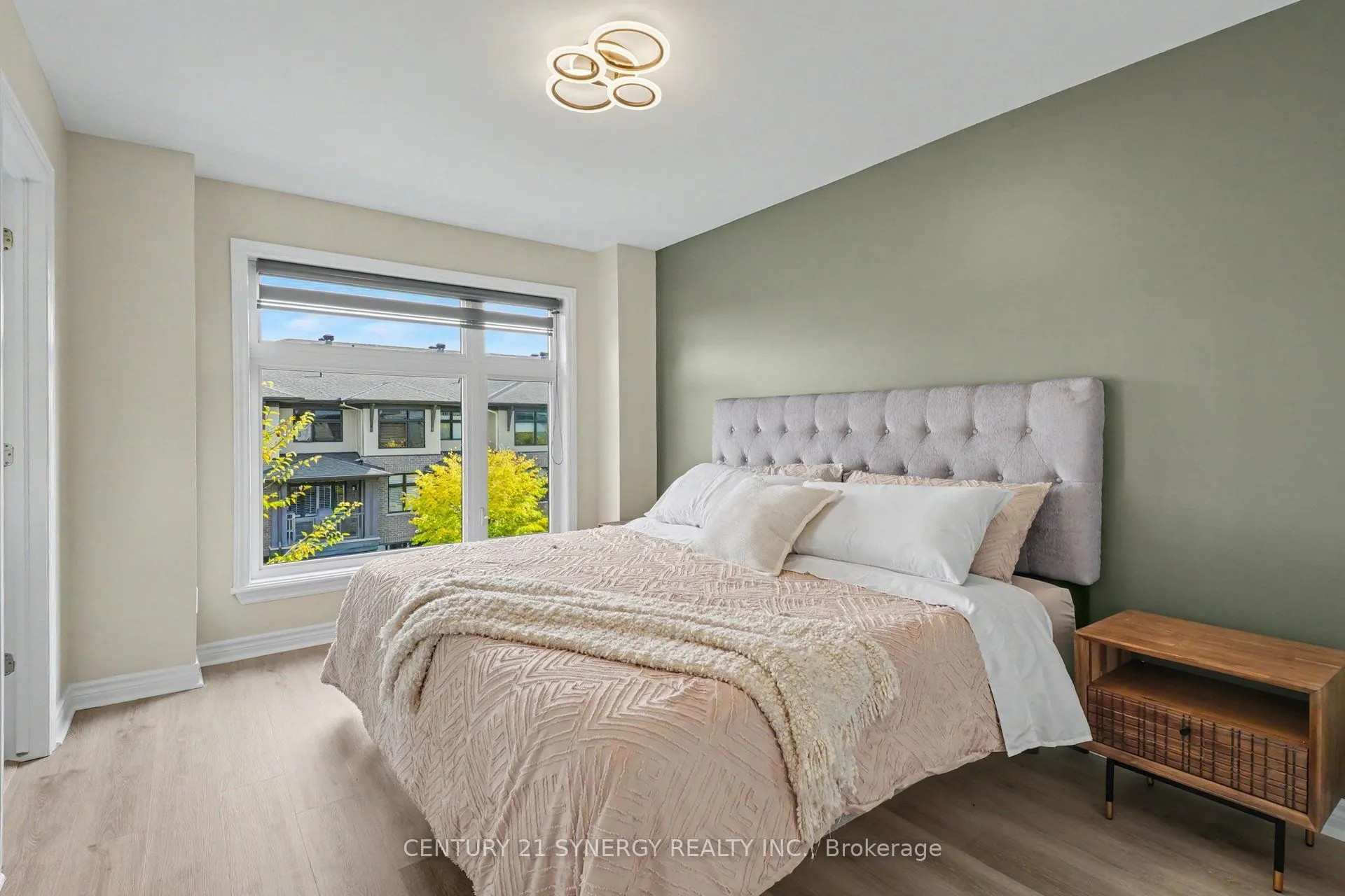 50 Spicebush Place