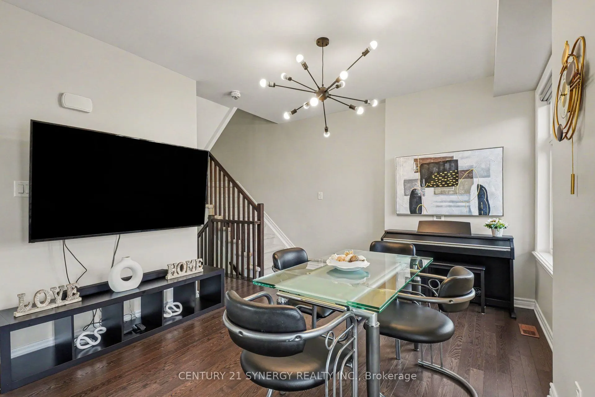 50 Spicebush Place