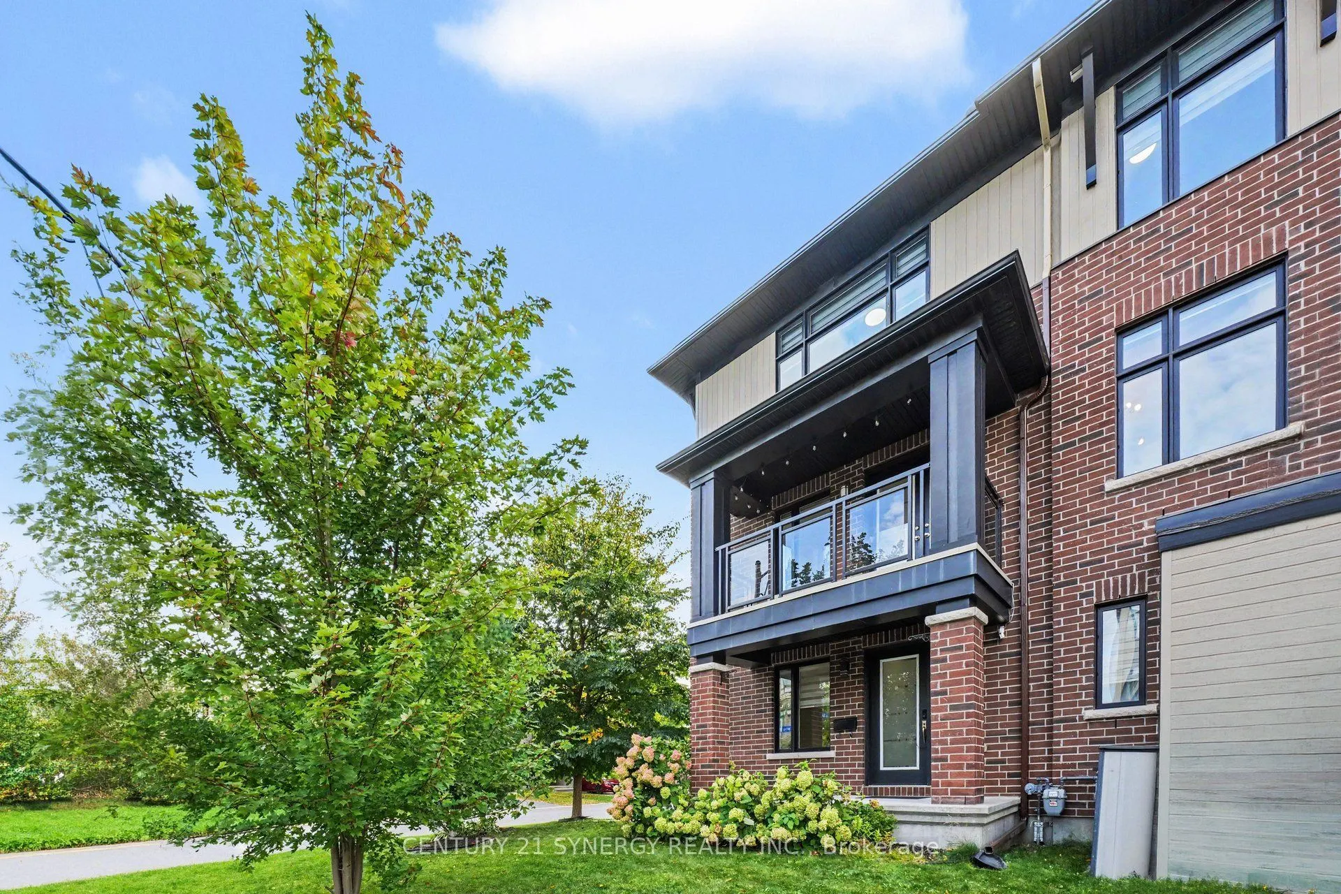 50 Spicebush Place