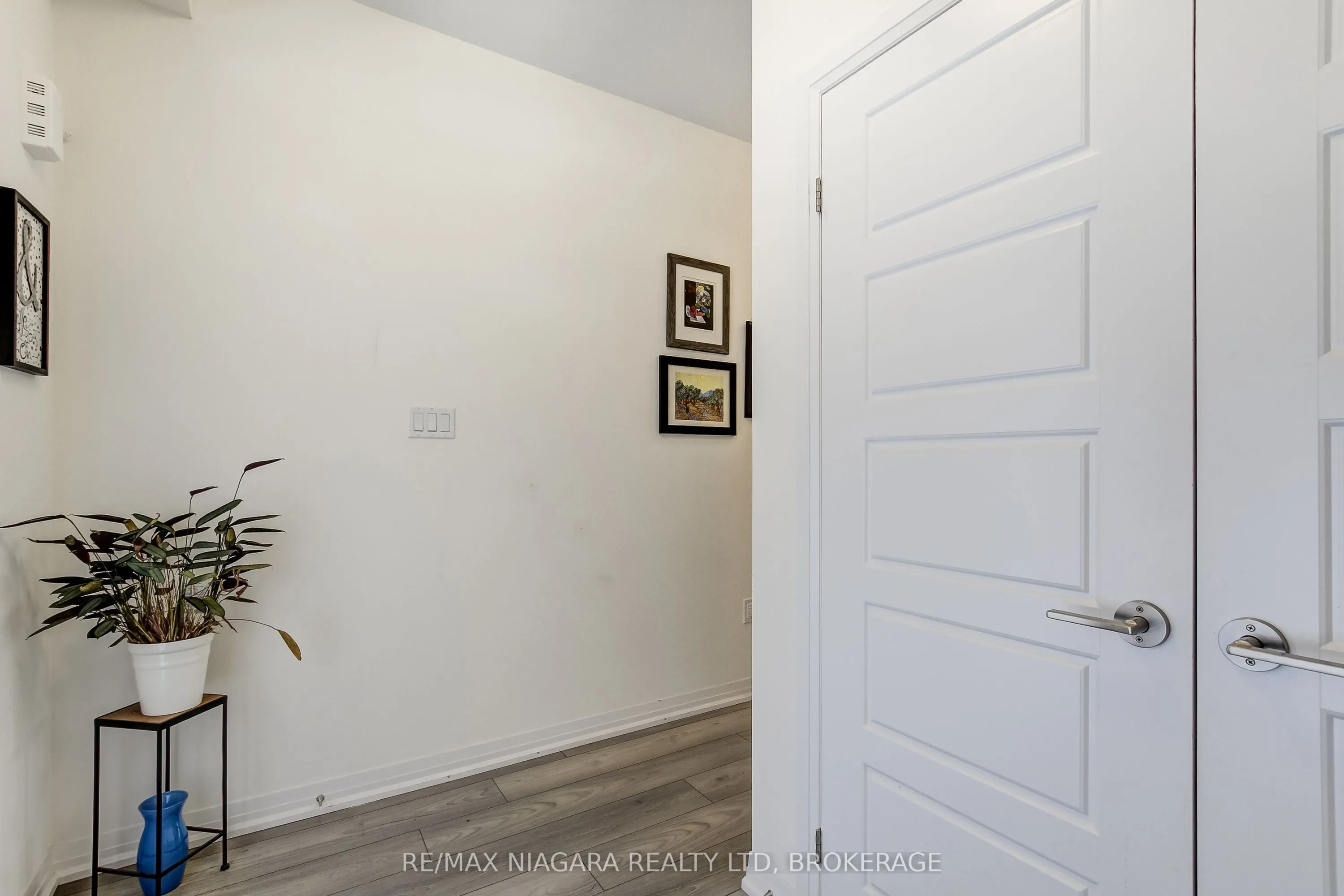 10 Ingalls Avenue