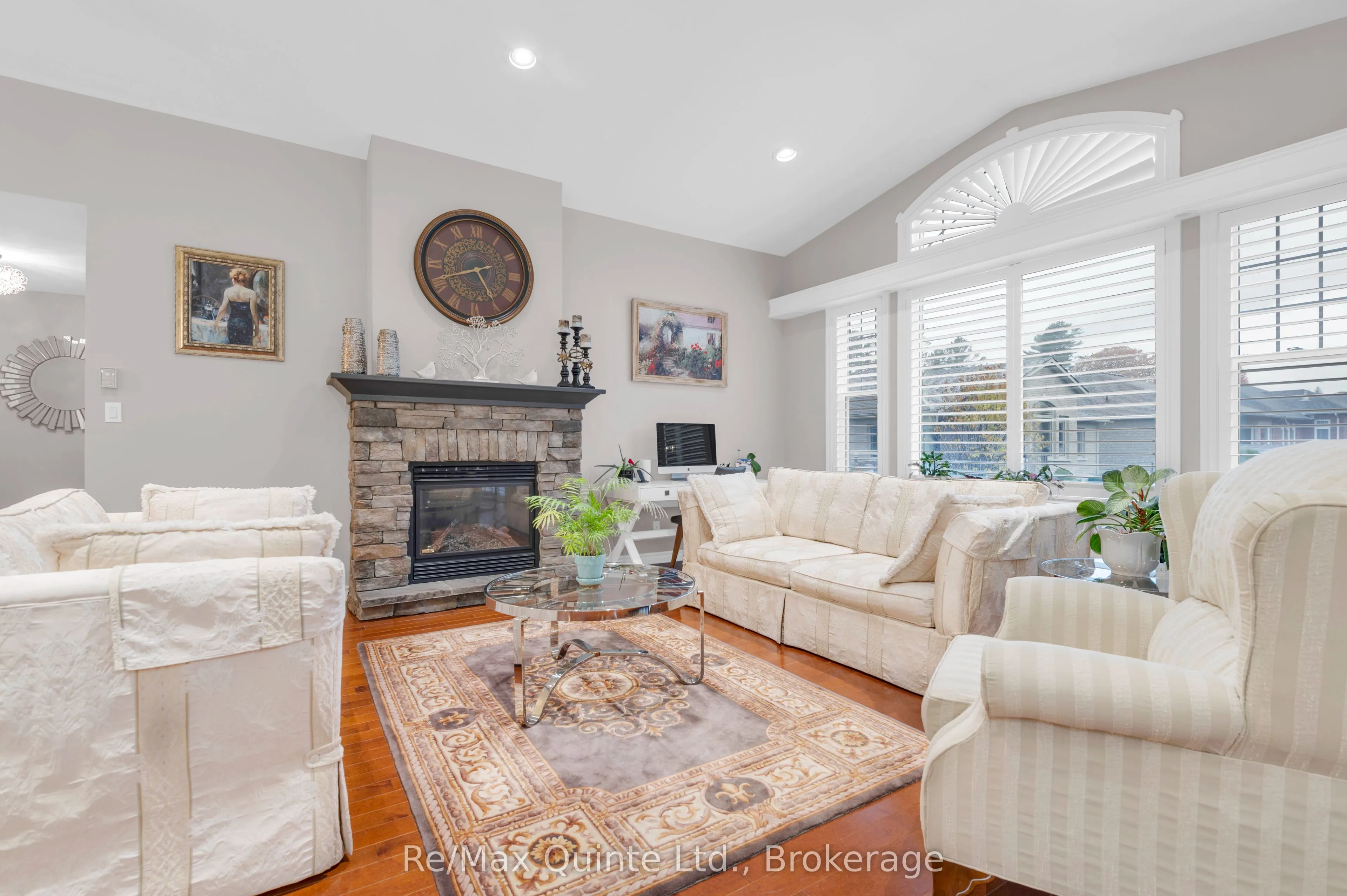 5 Hickory Court