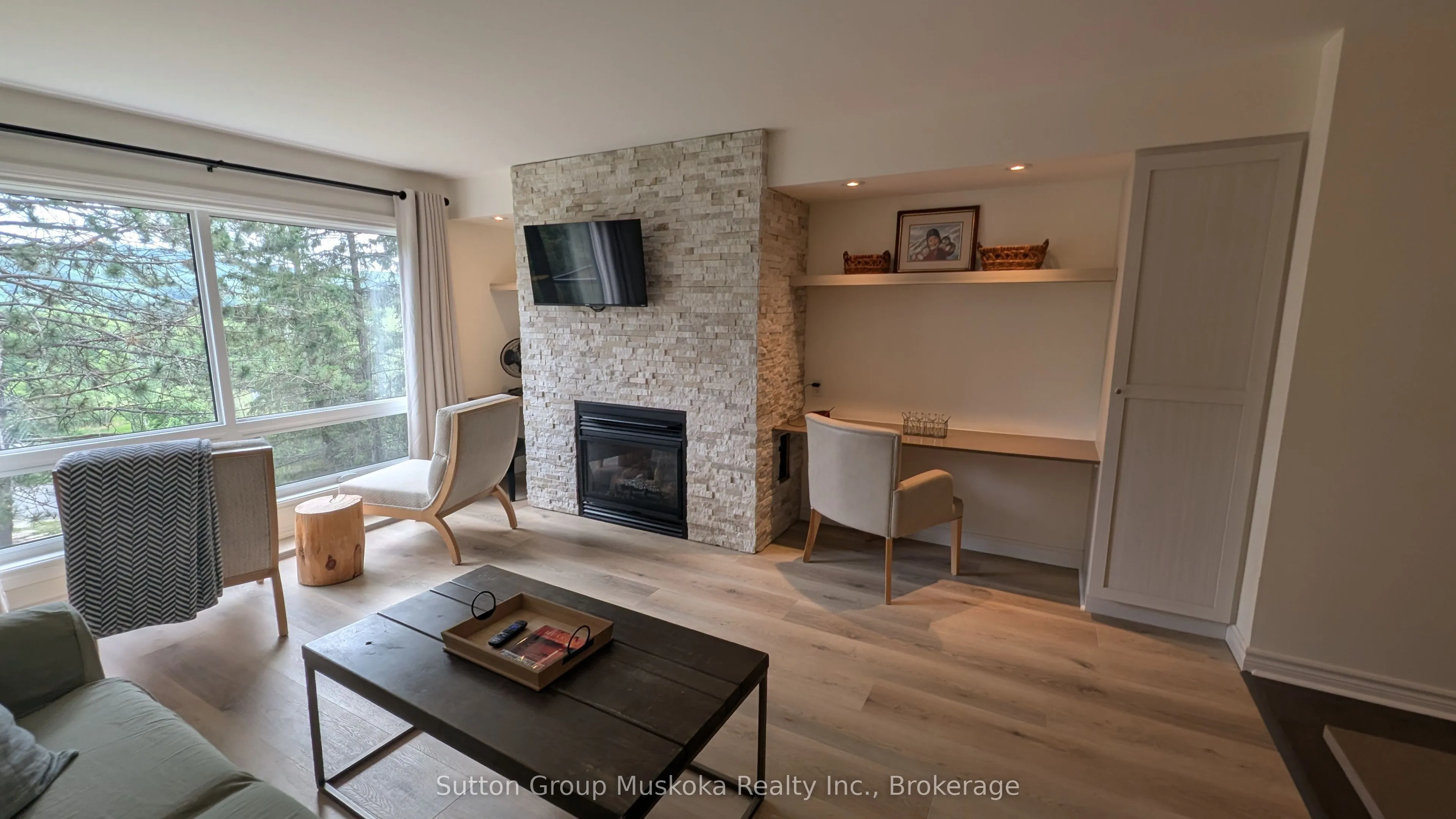52-205 Deerhurst Drive #5