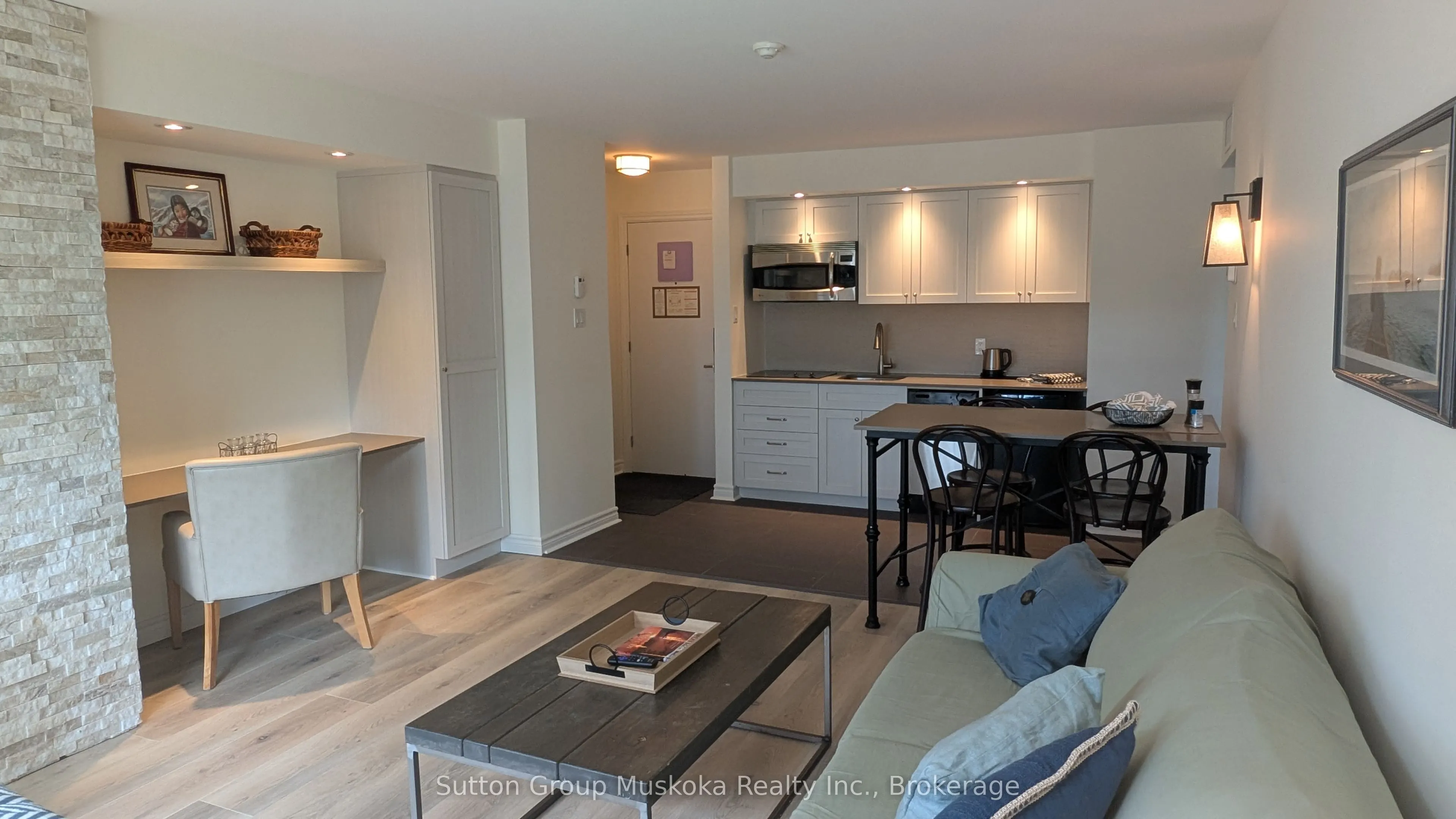 52-205 Deerhurst Drive #5