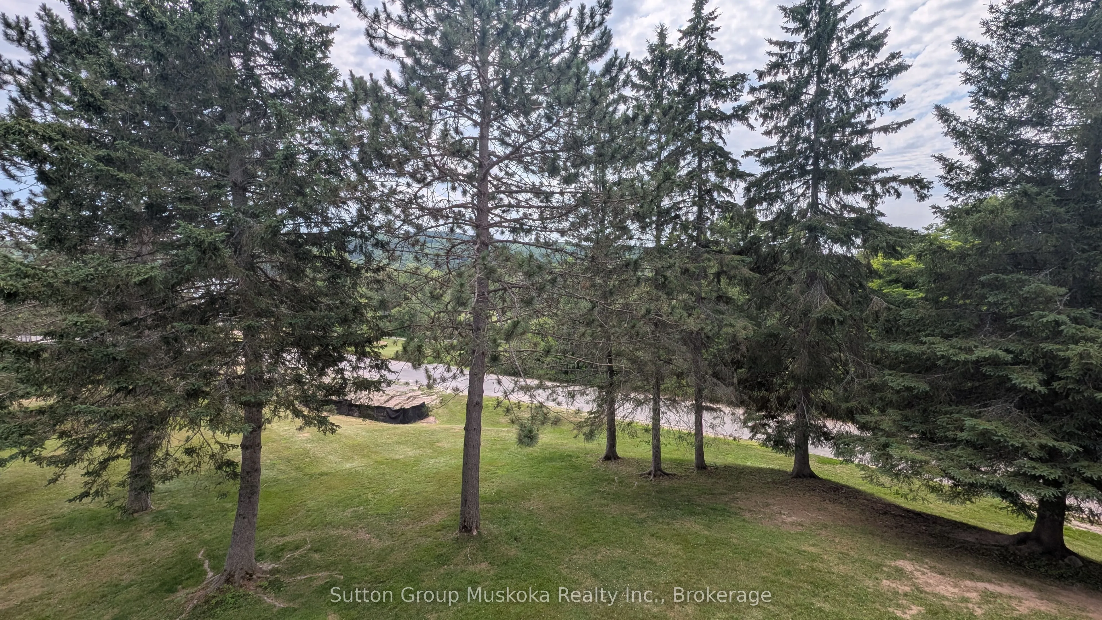52-205 Deerhurst Drive #5