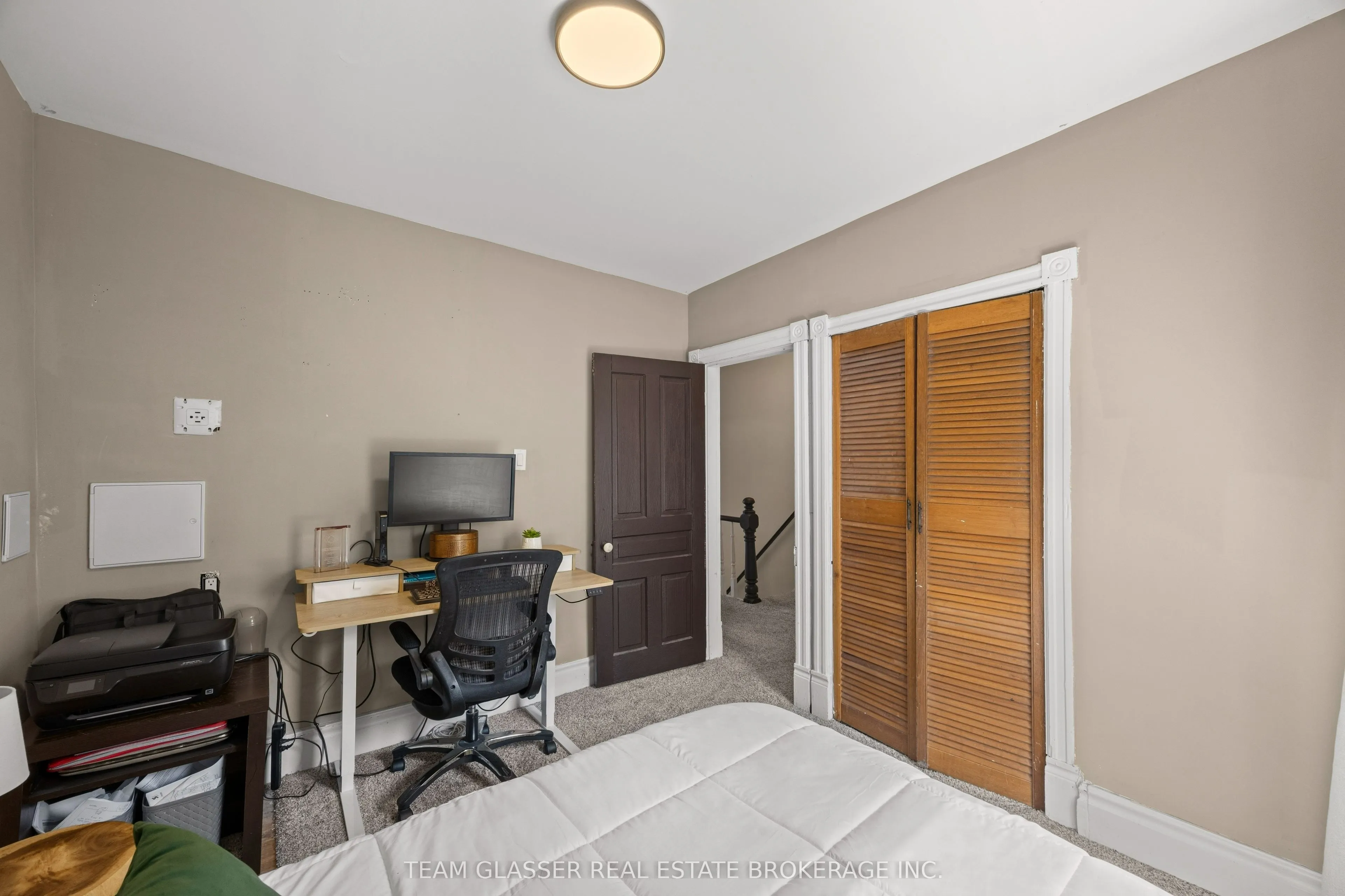 152 WONHAM Street S