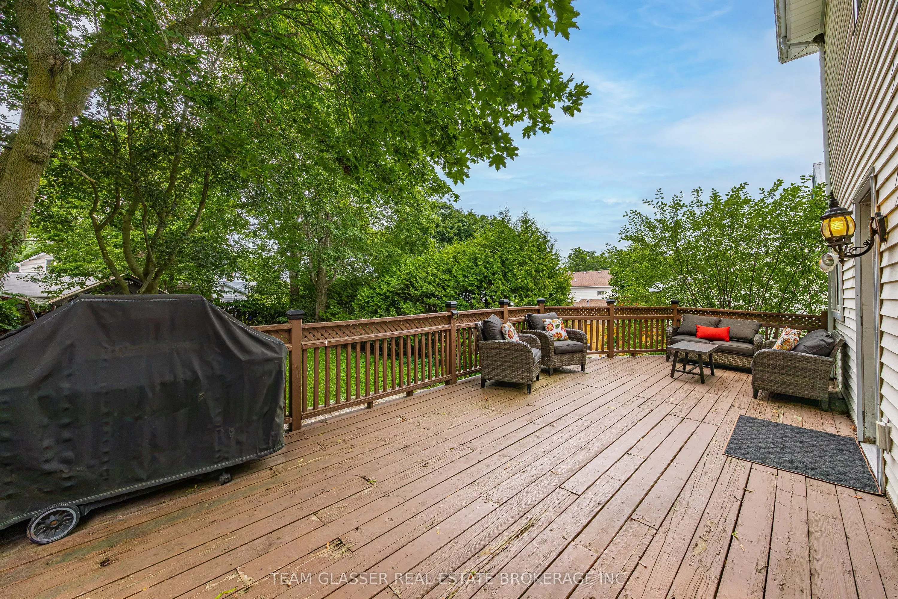 152 WONHAM Street S
