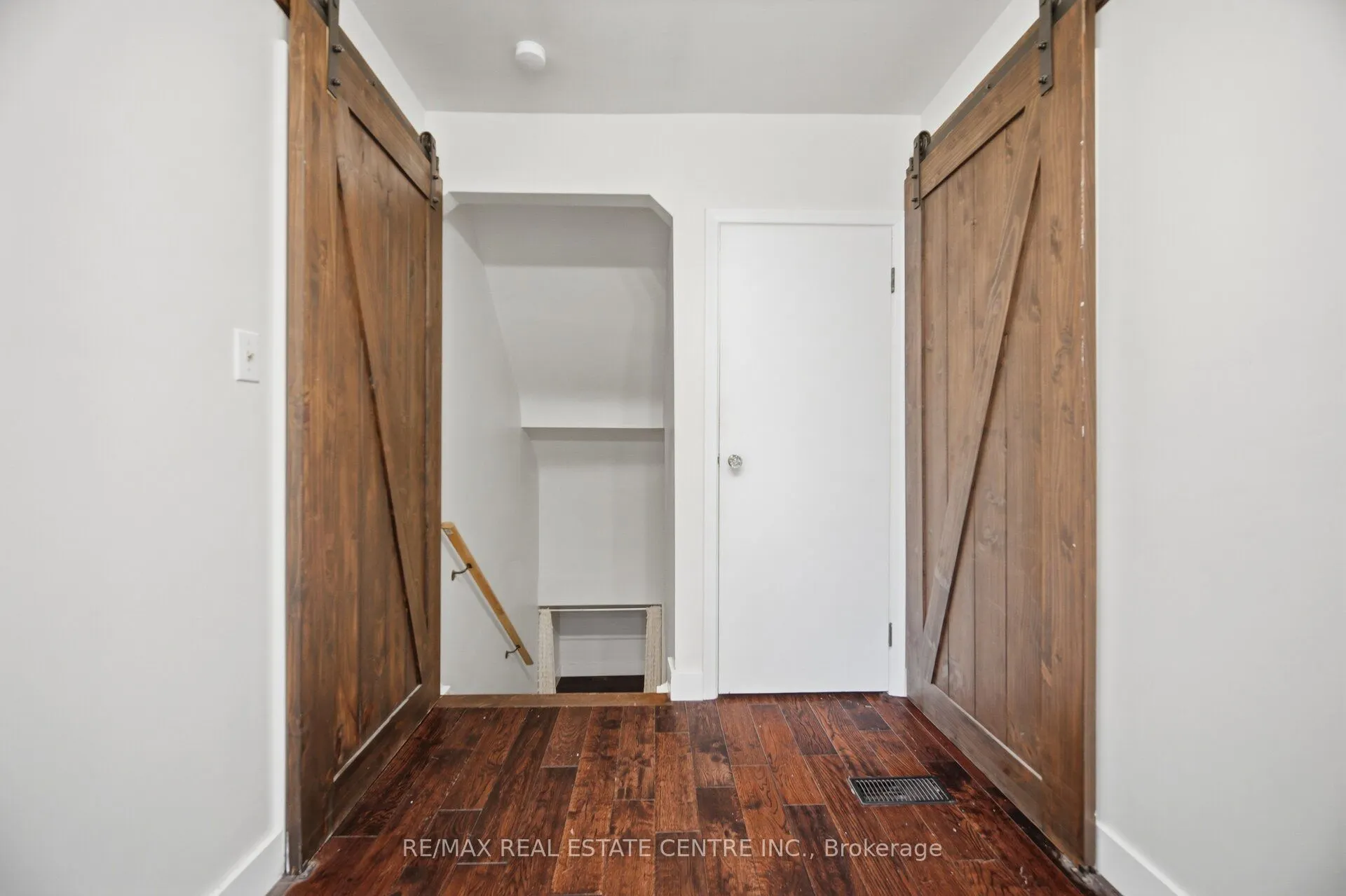 4 Lincoln Crescent