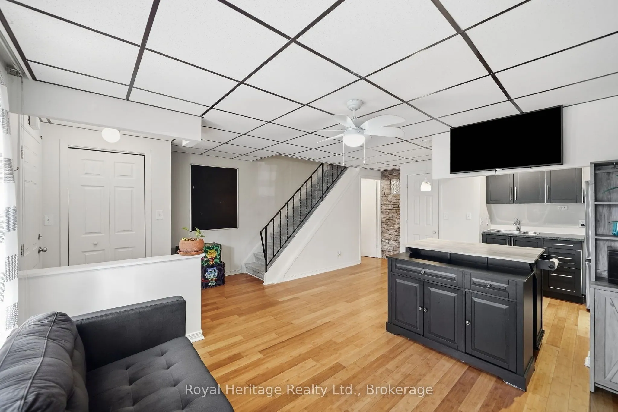 162 Cromwell Street #13