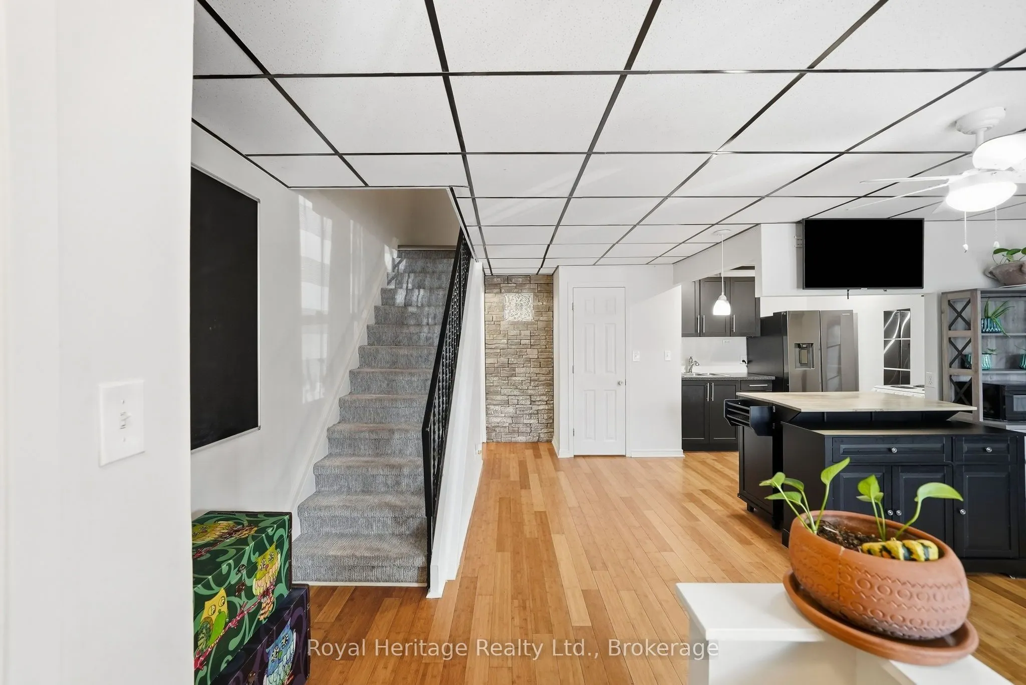 162 Cromwell Street #13