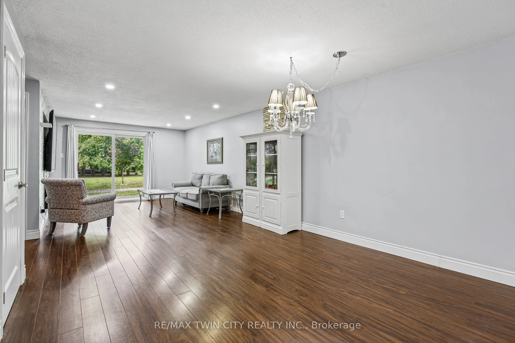 65 Glamis Road #74