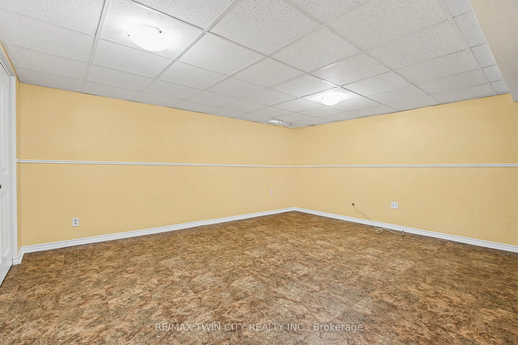 65 Glamis Road #74