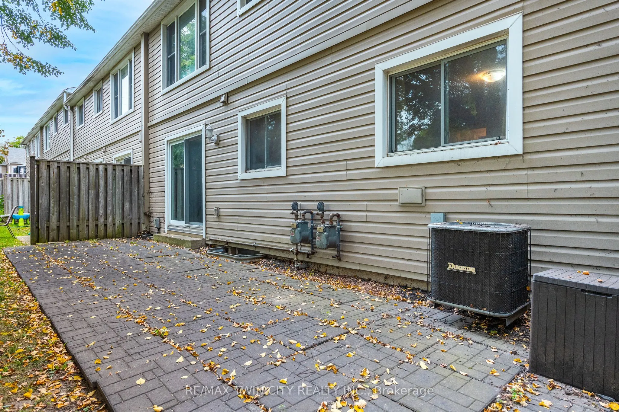 65 Glamis Road #74