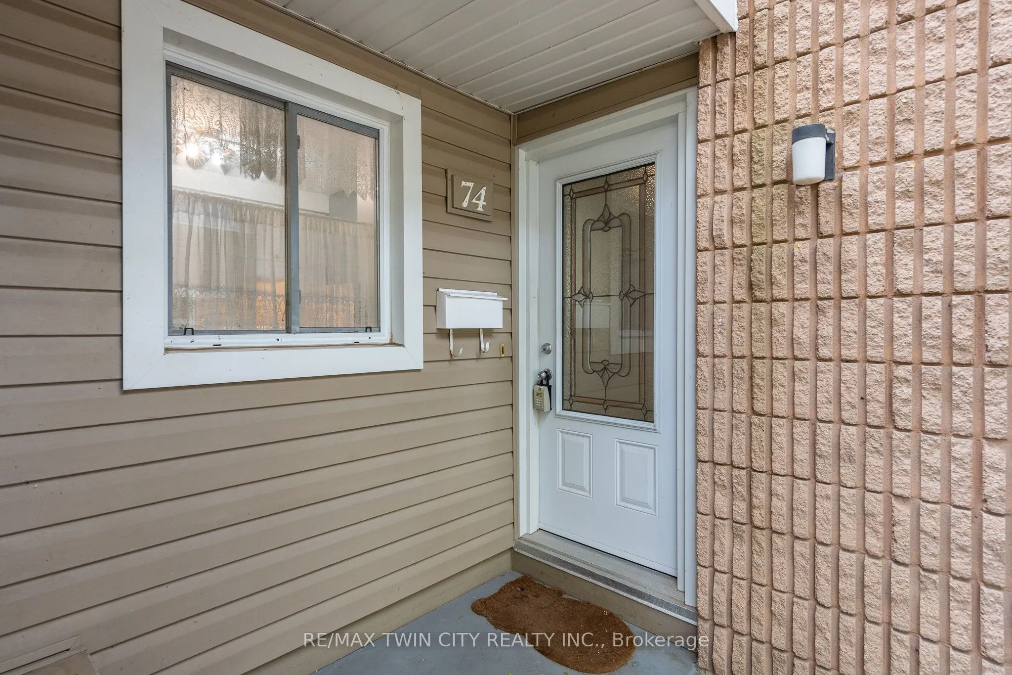 65 Glamis Road #74