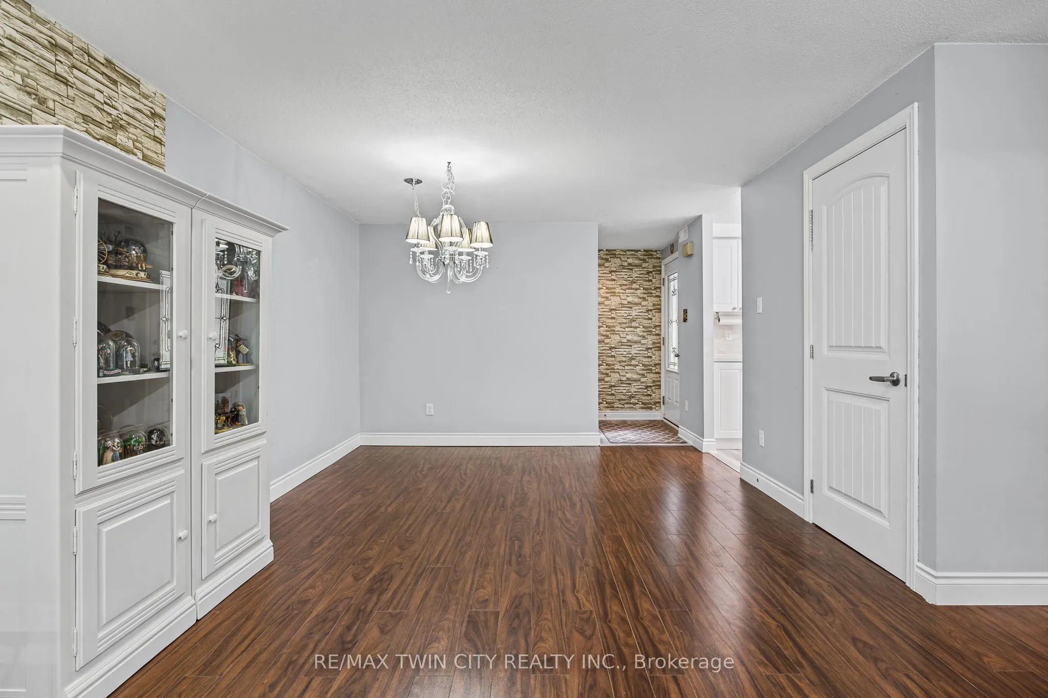 65 Glamis Road #74