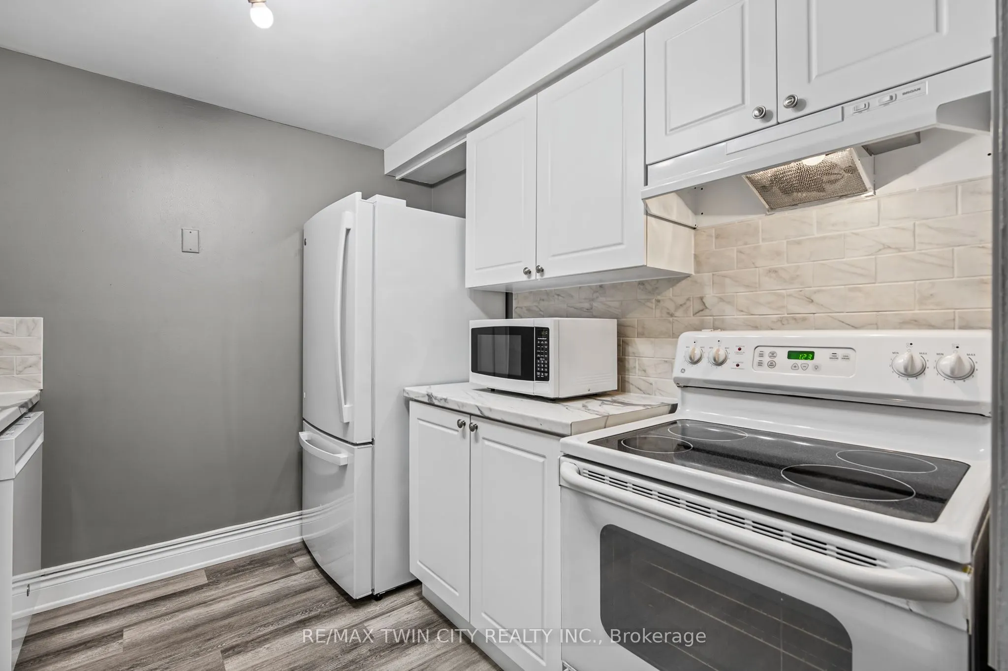65 Glamis Road #74