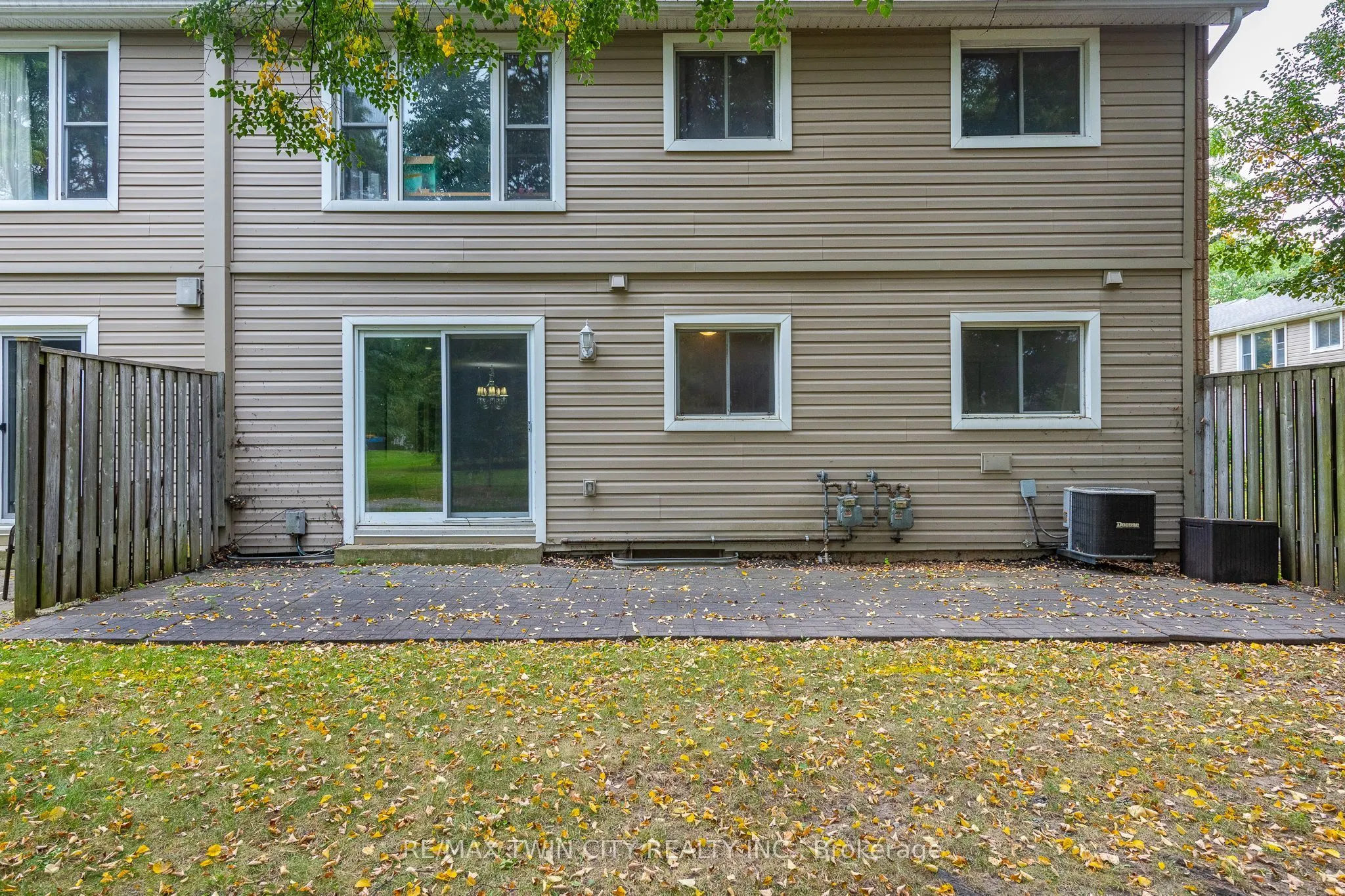 65 Glamis Road #74