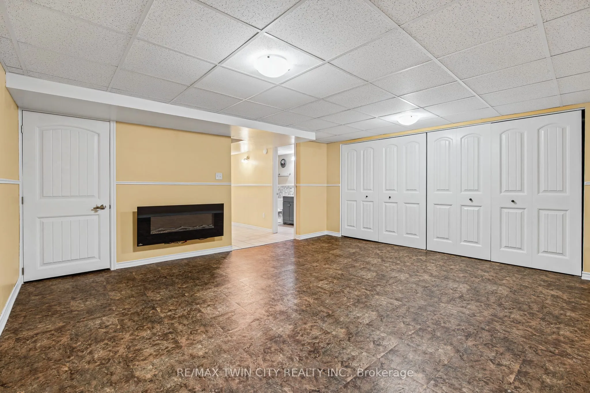 65 Glamis Road #74