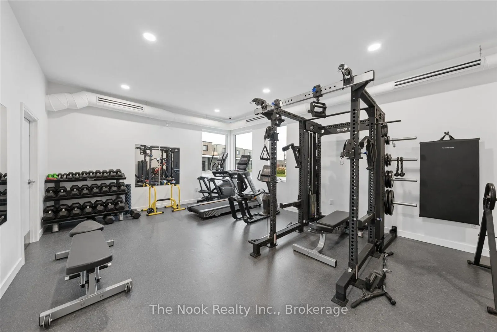 19 West Street N #16