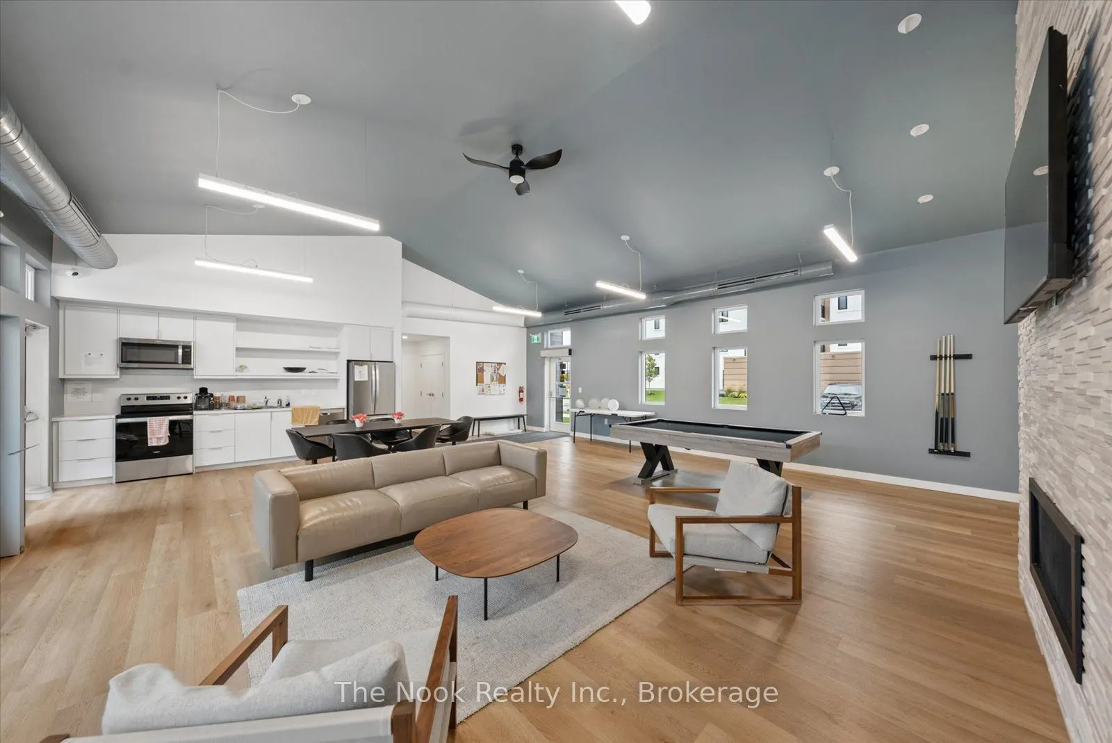19 West Street N #16