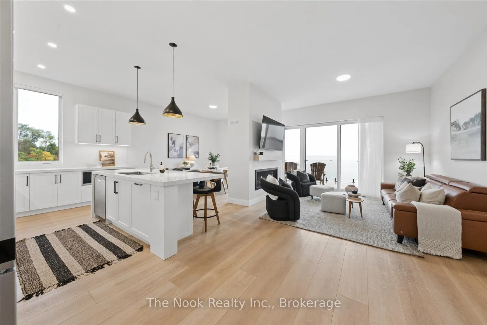 19 West Street N #16
