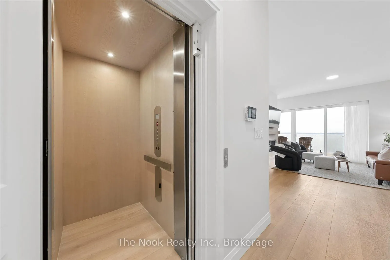 19 West Street N #16