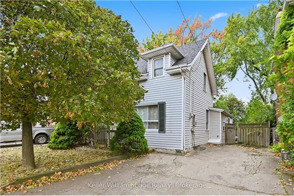 24 Brucedale Avenue W