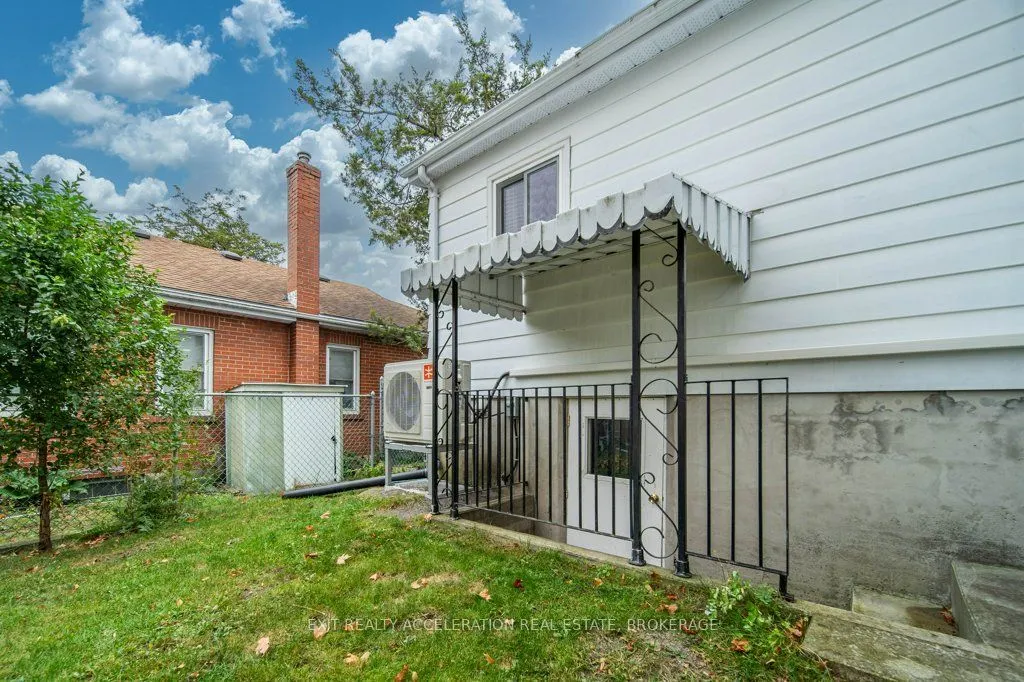 66 North Park Gardens